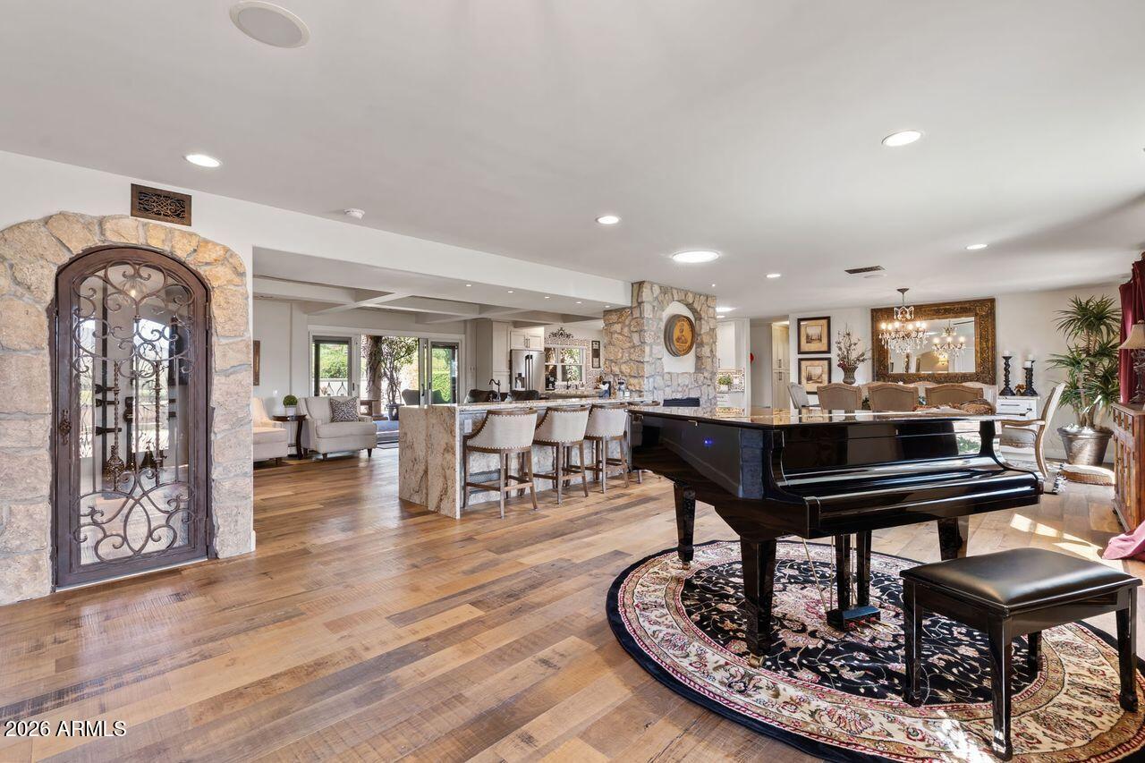 4836 E MOONLIGHT Way