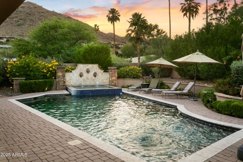 Photo of 4836 E Moonlight Way, Paradise Valley, AZ 85253 (MLS # 6983588)