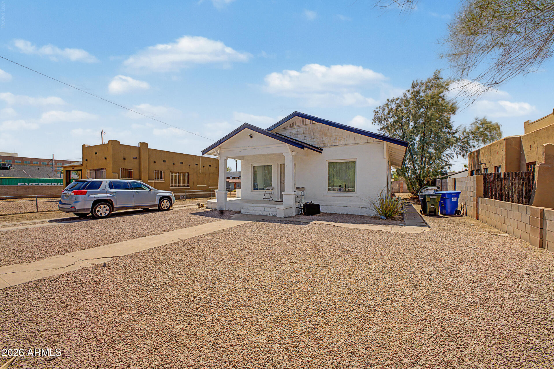 324 N 18TH Avenue