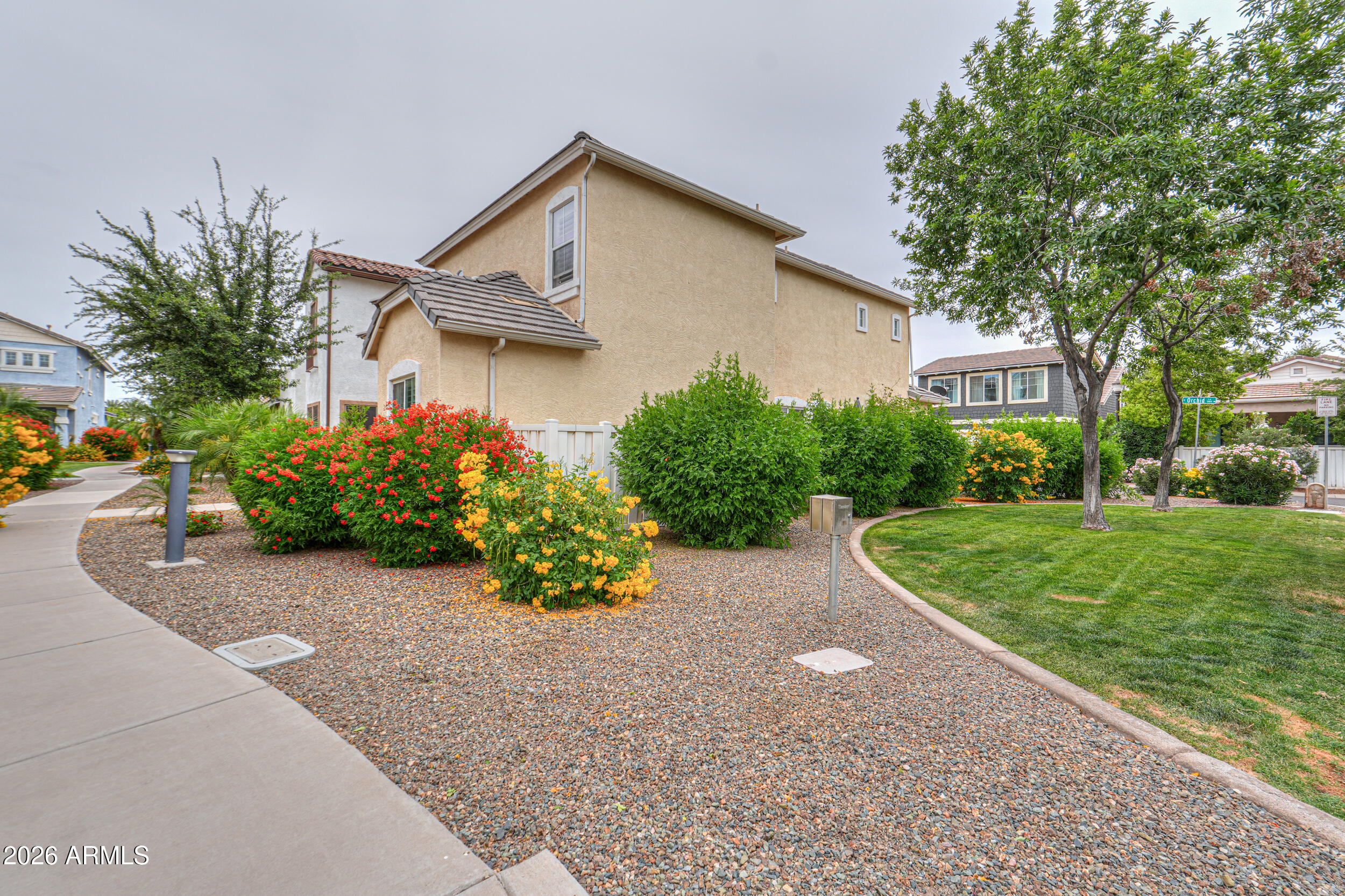 3114 E ORCHID Lane