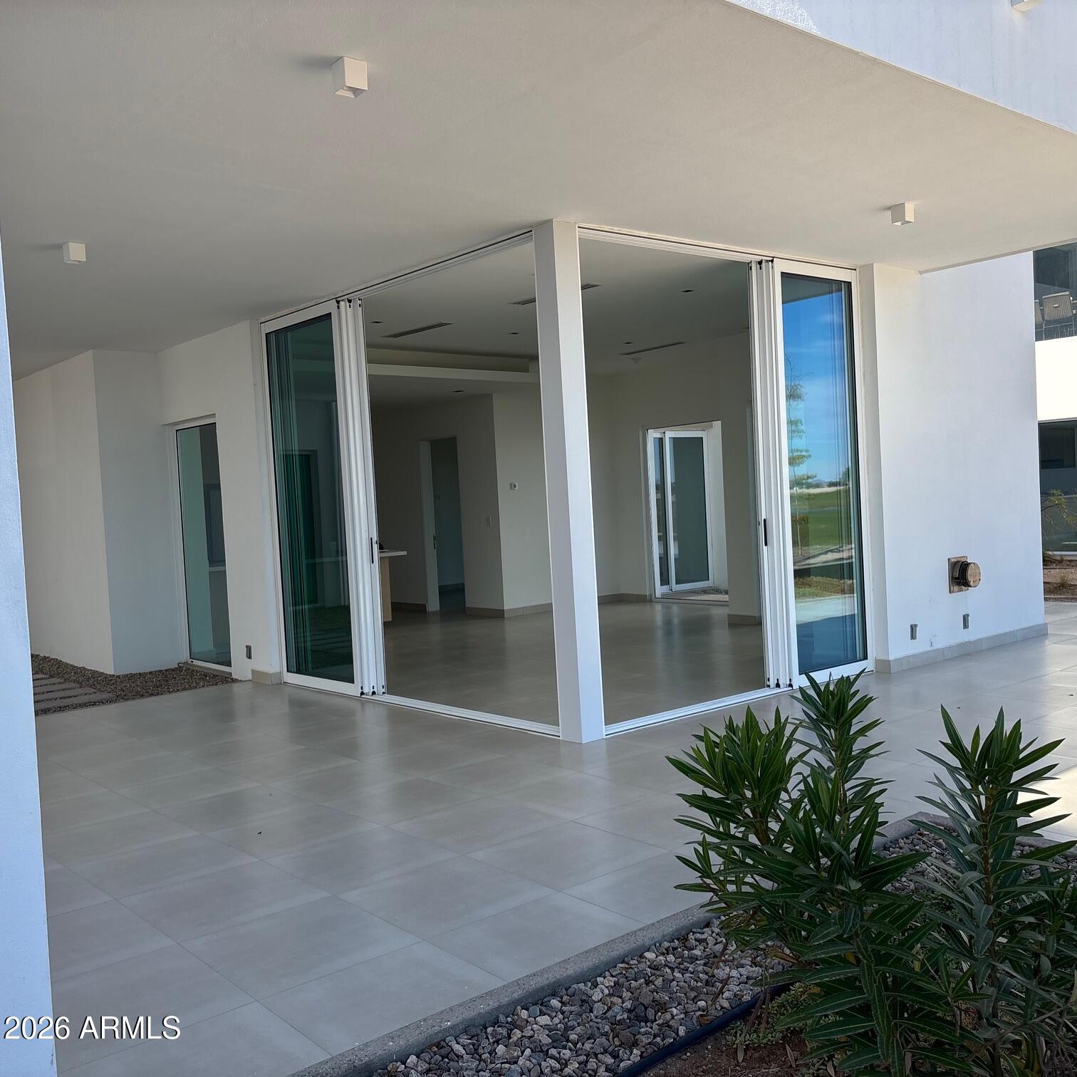 5-2 Costa Divina -- 5-2