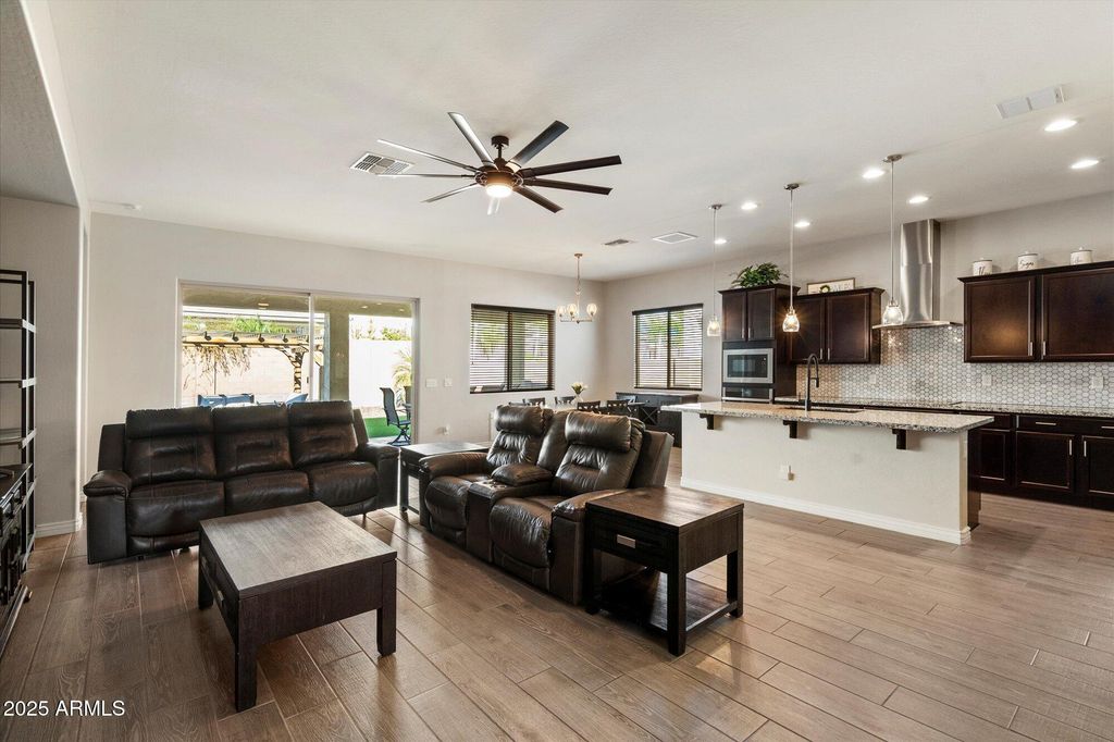 Photo of 7424 W Jasmine Trail, Peoria, AZ 85383 (MLS # 6952107)