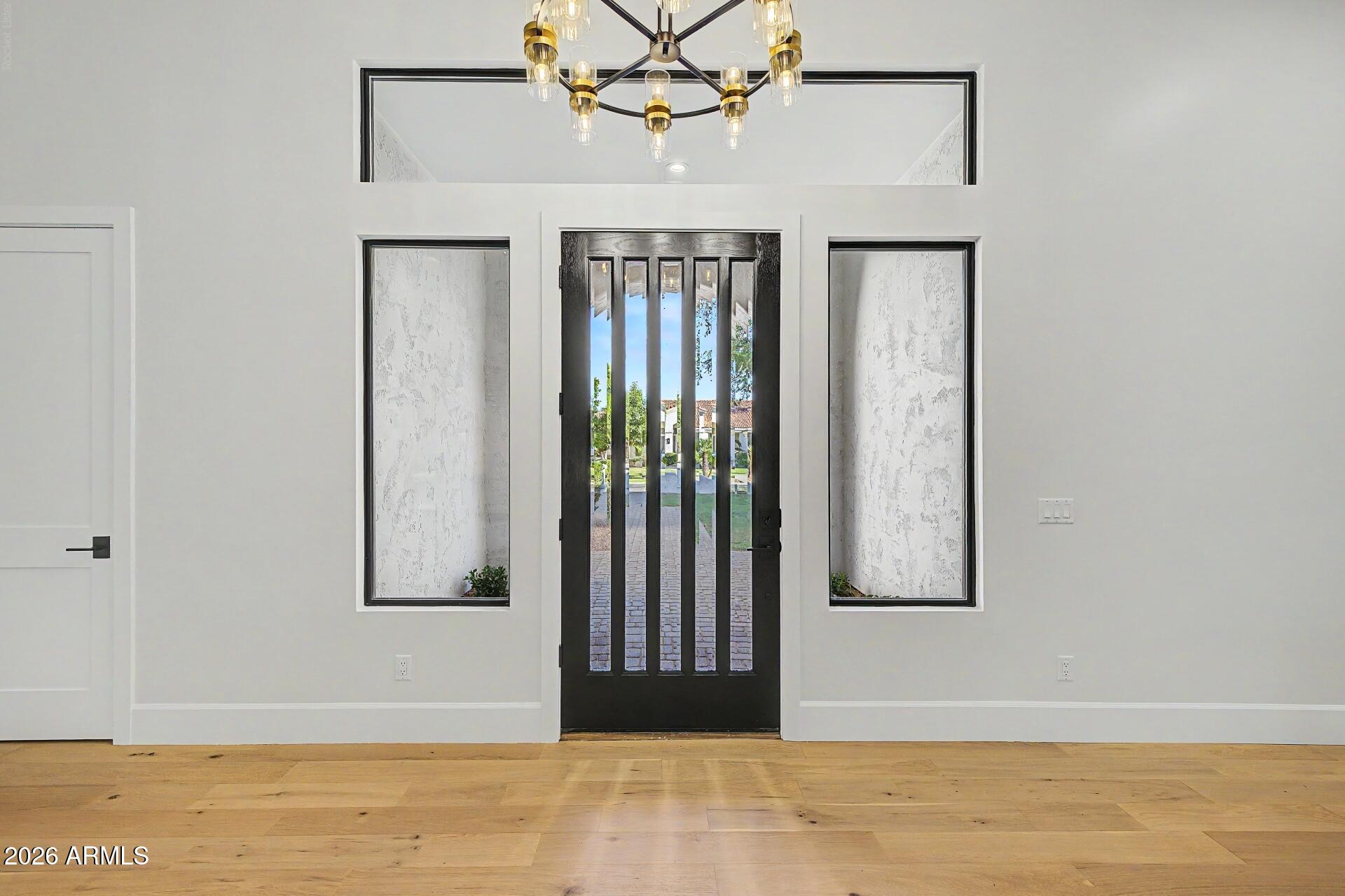 3338 E JAEGER Circle