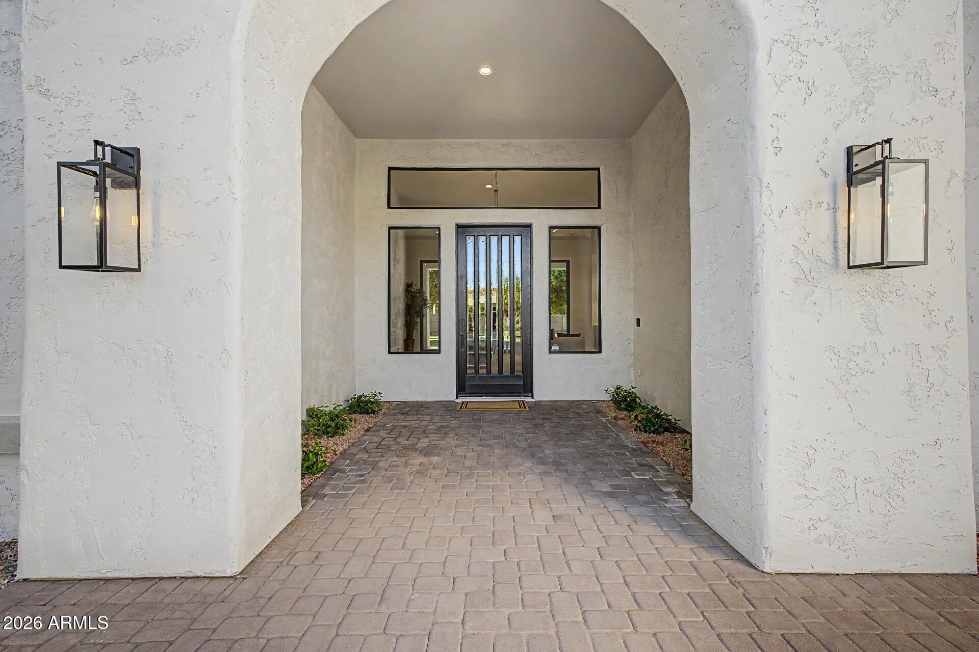 3338 E JAEGER Circle
