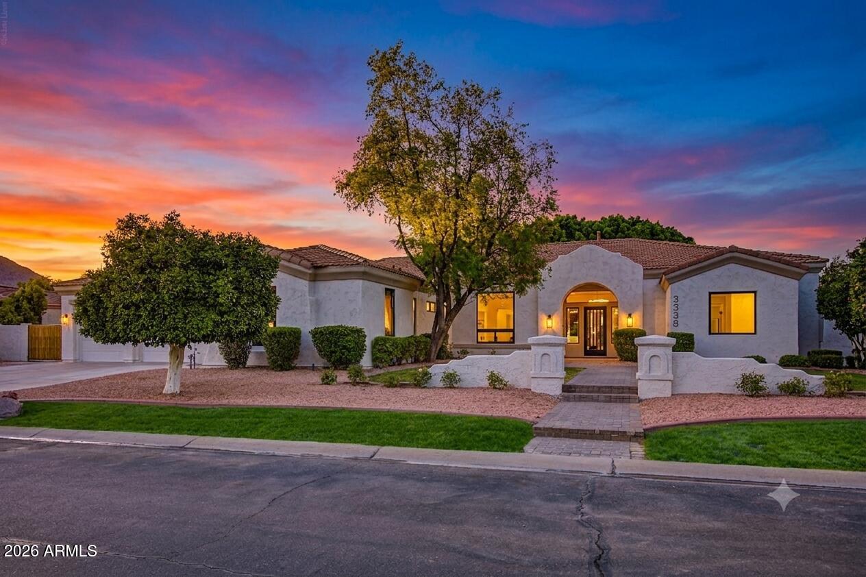 3338 E JAEGER Circle