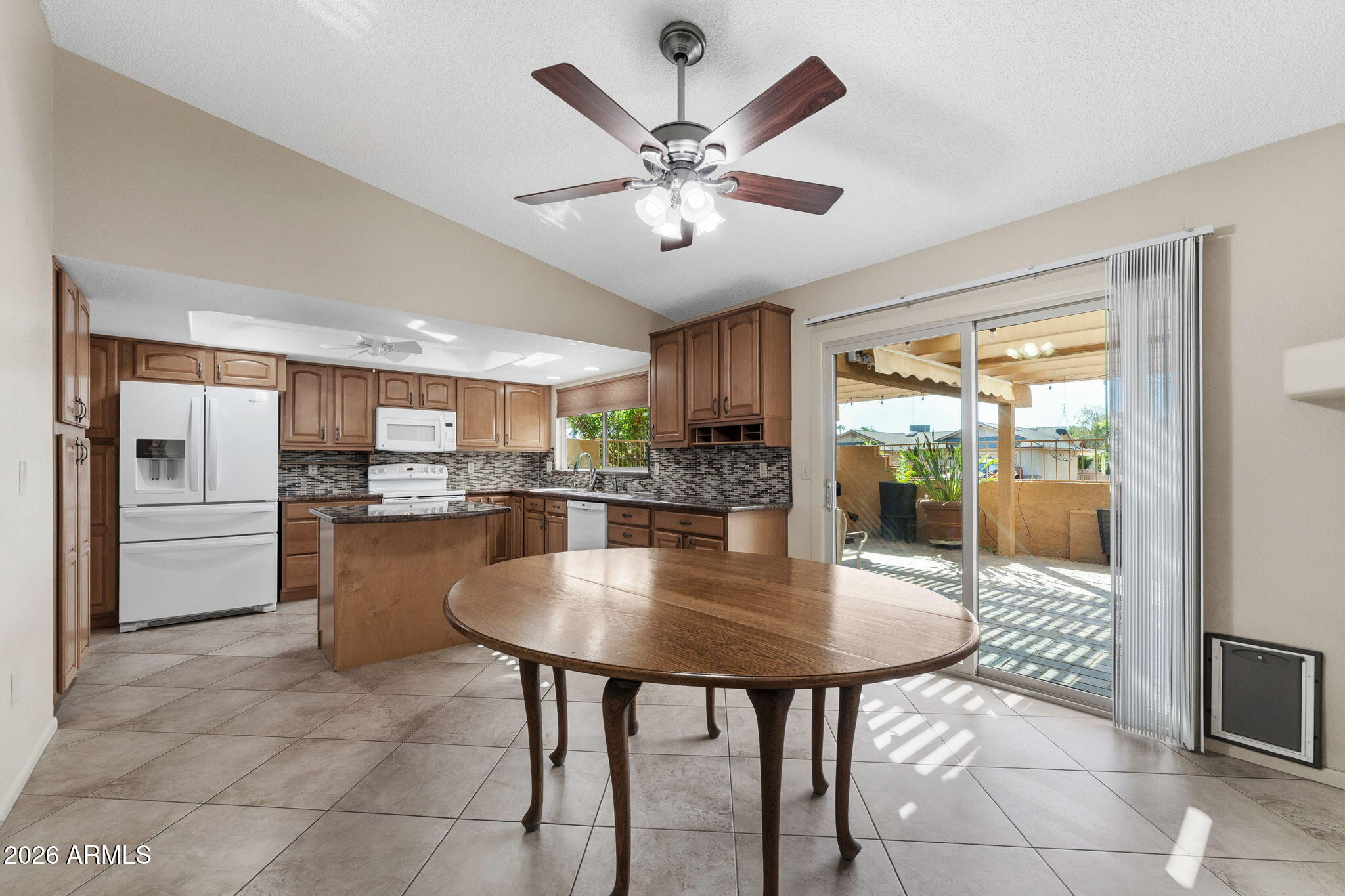 1752 LEISURE WORLD --