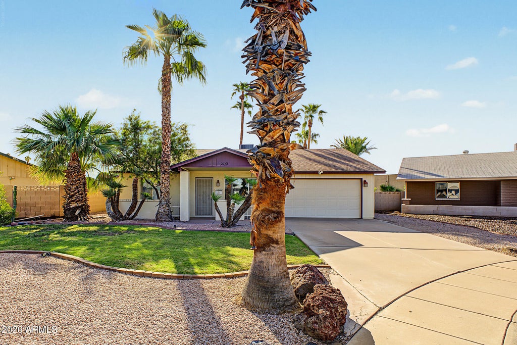 Photo of 2361 E Riviera Drive, Tempe, AZ 85282 (MLS # 7092942)