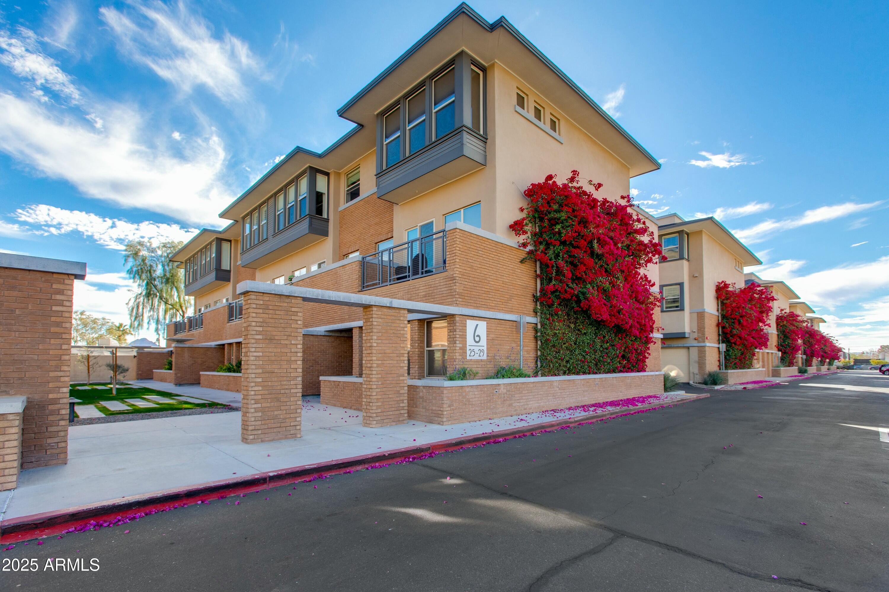 1400 E BETHANY HOME Road 27