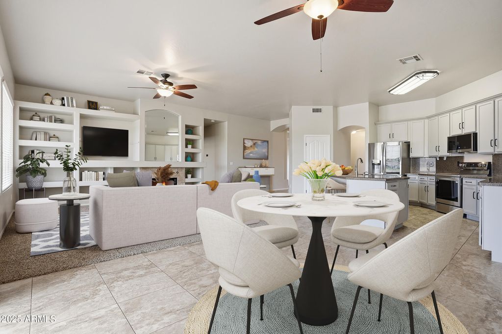 Photo of 1151 S Sandstone Street, Gilbert, AZ 85296 (MLS # 6961230)