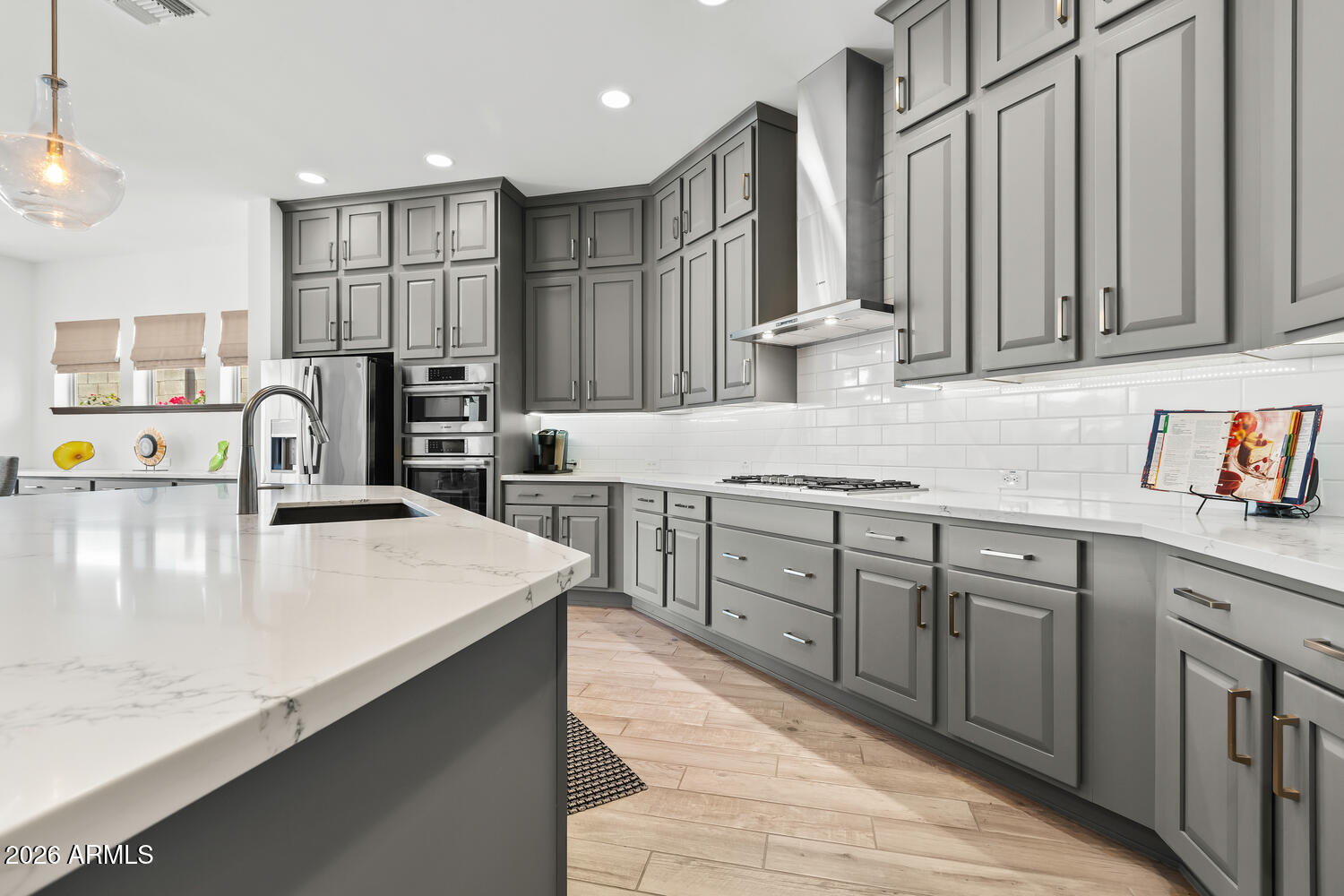 21257 W HILLCREST Boulevard