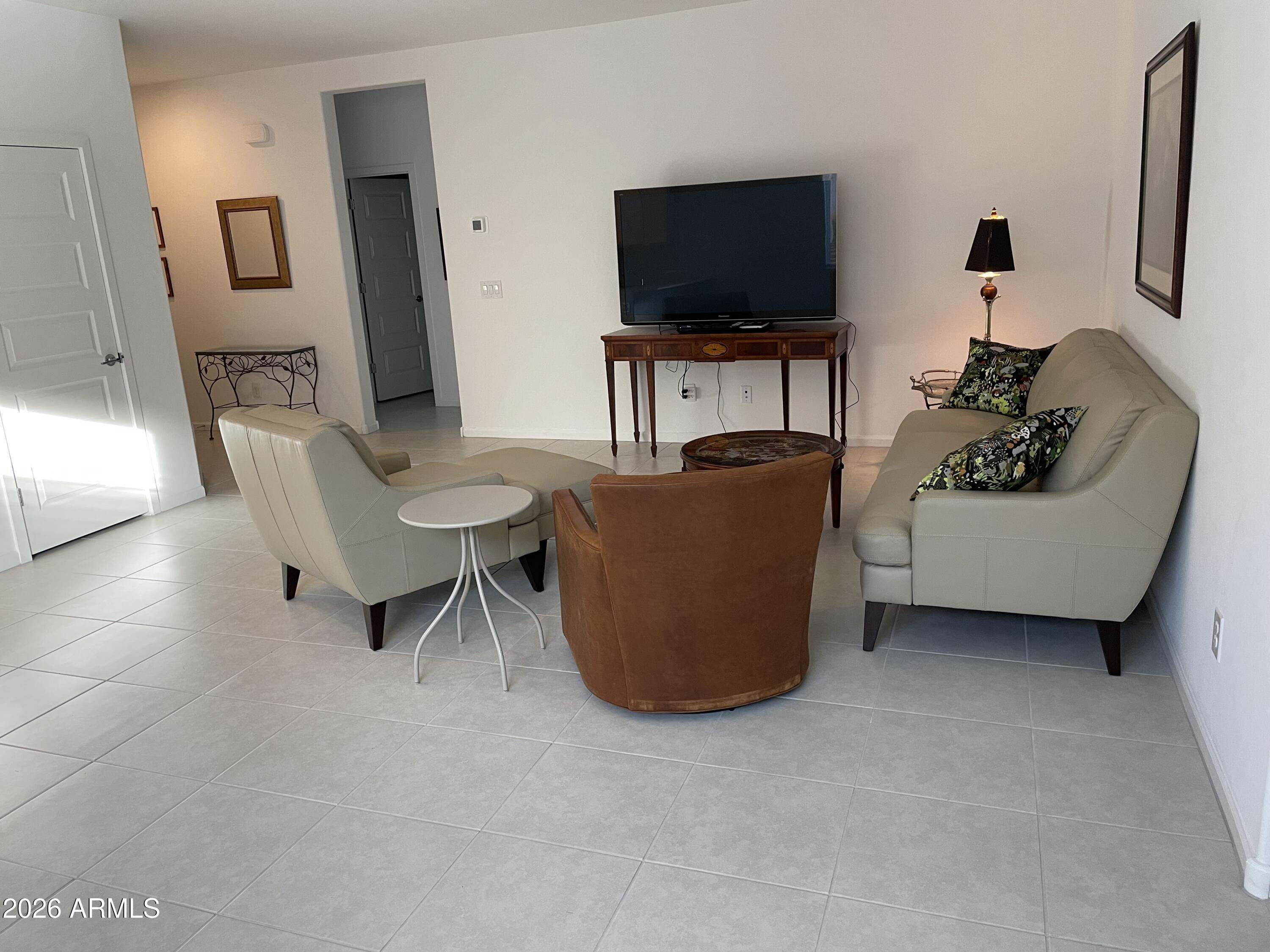 3009 E RIDING BOOT Way