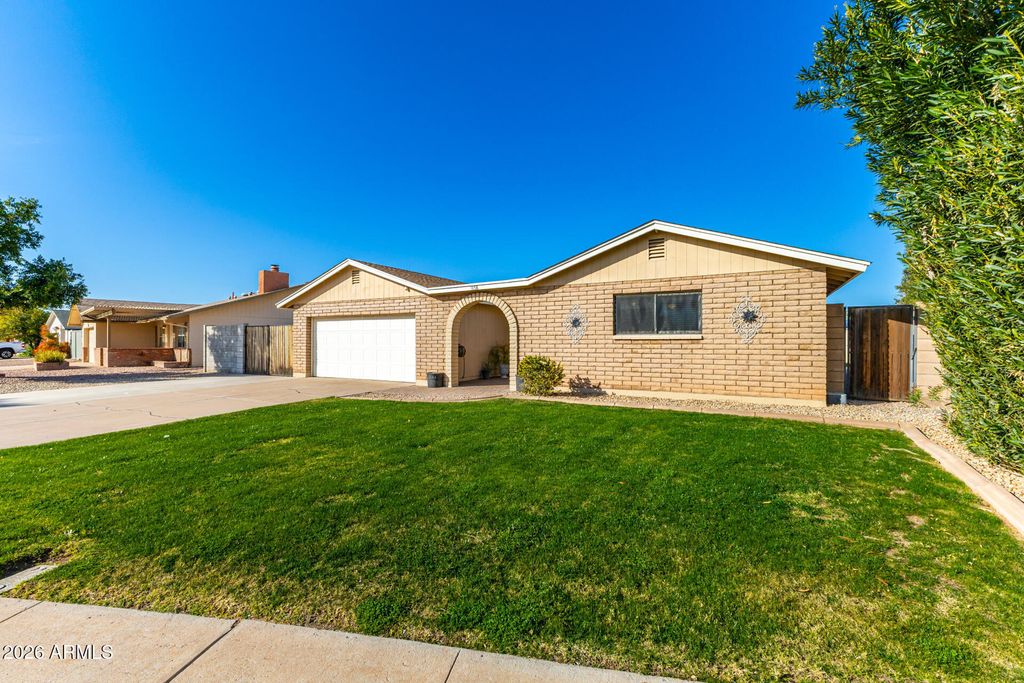 Photo of 1158 W Nopal Place, Chandler, AZ 85224 (MLS # 6975112)