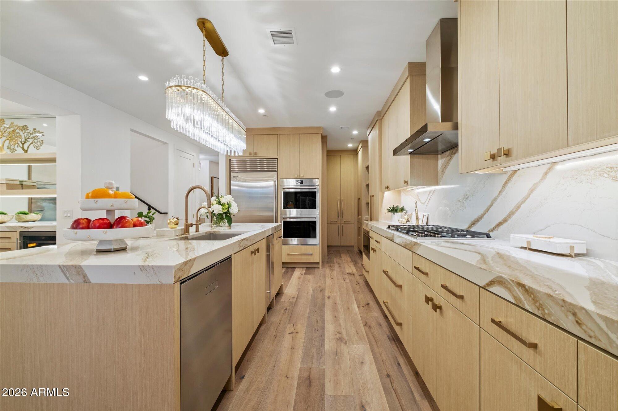 6500 E CAMELBACK Road 1009