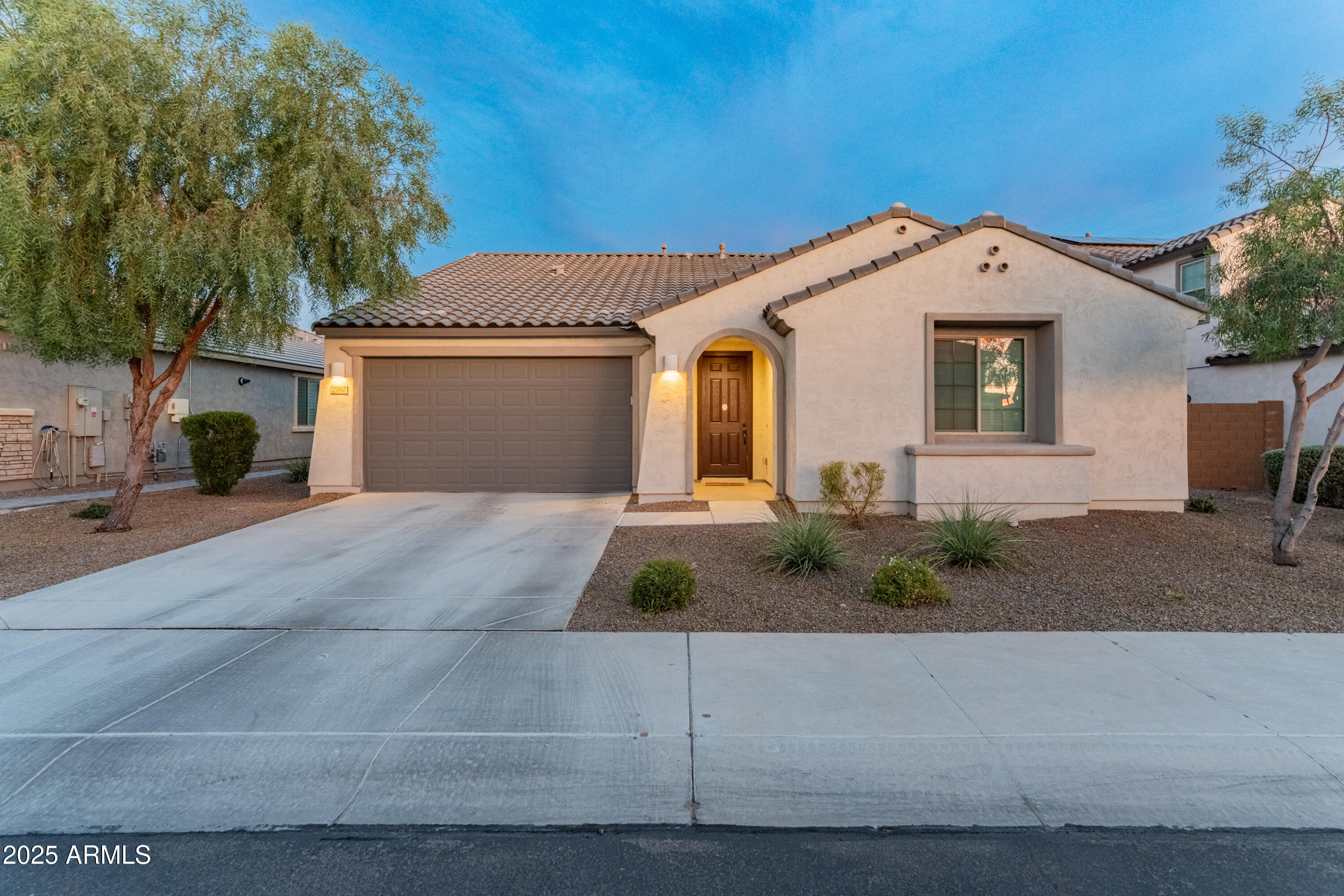 25967 W SANDS Drive