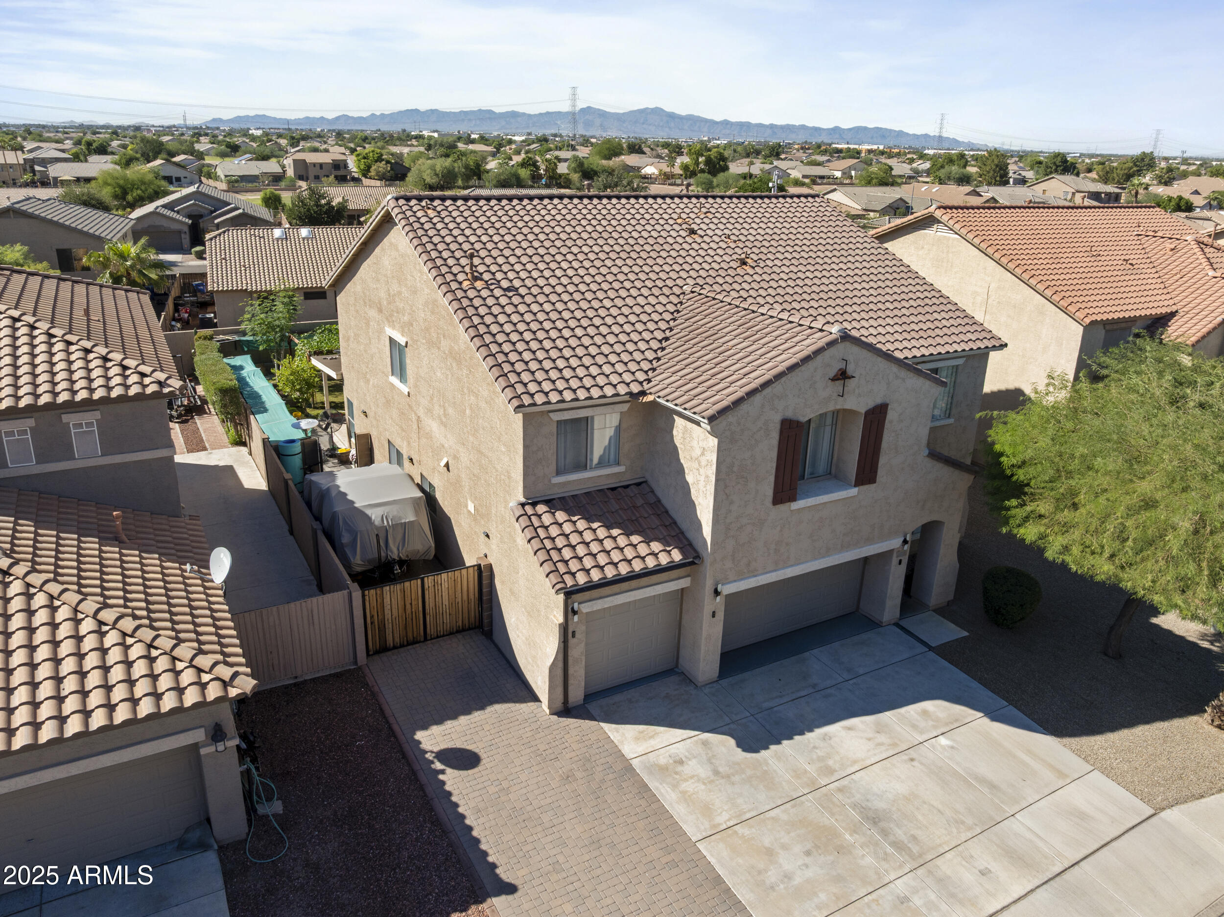 806 S 118TH Lane