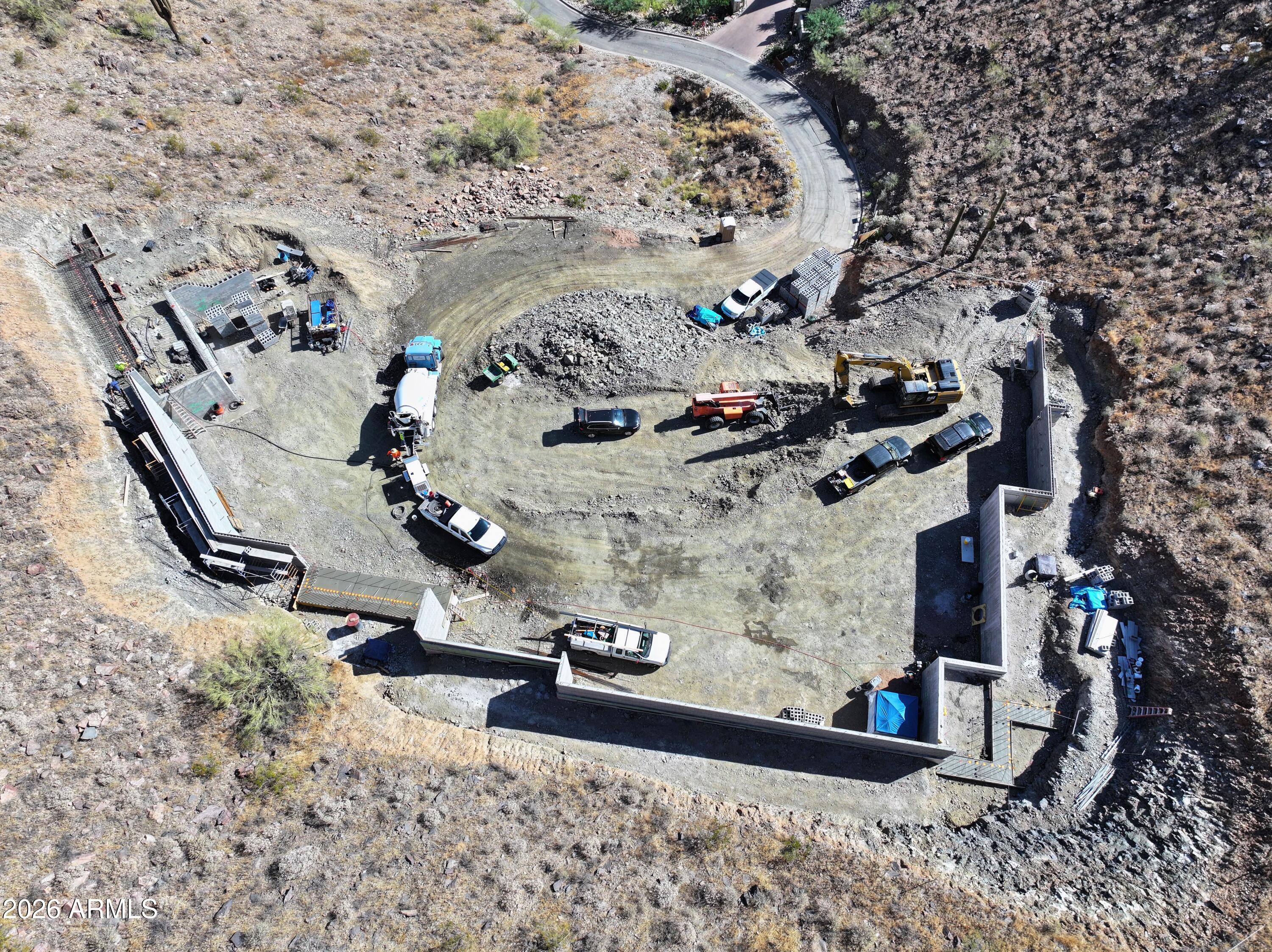 CROWN CANYON - Residential