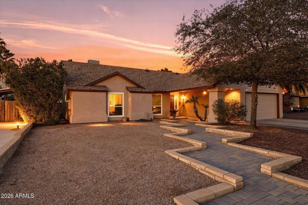 Photo of 712 W Loughlin Drive, Chandler, AZ 85225 (MLS # 6975574)