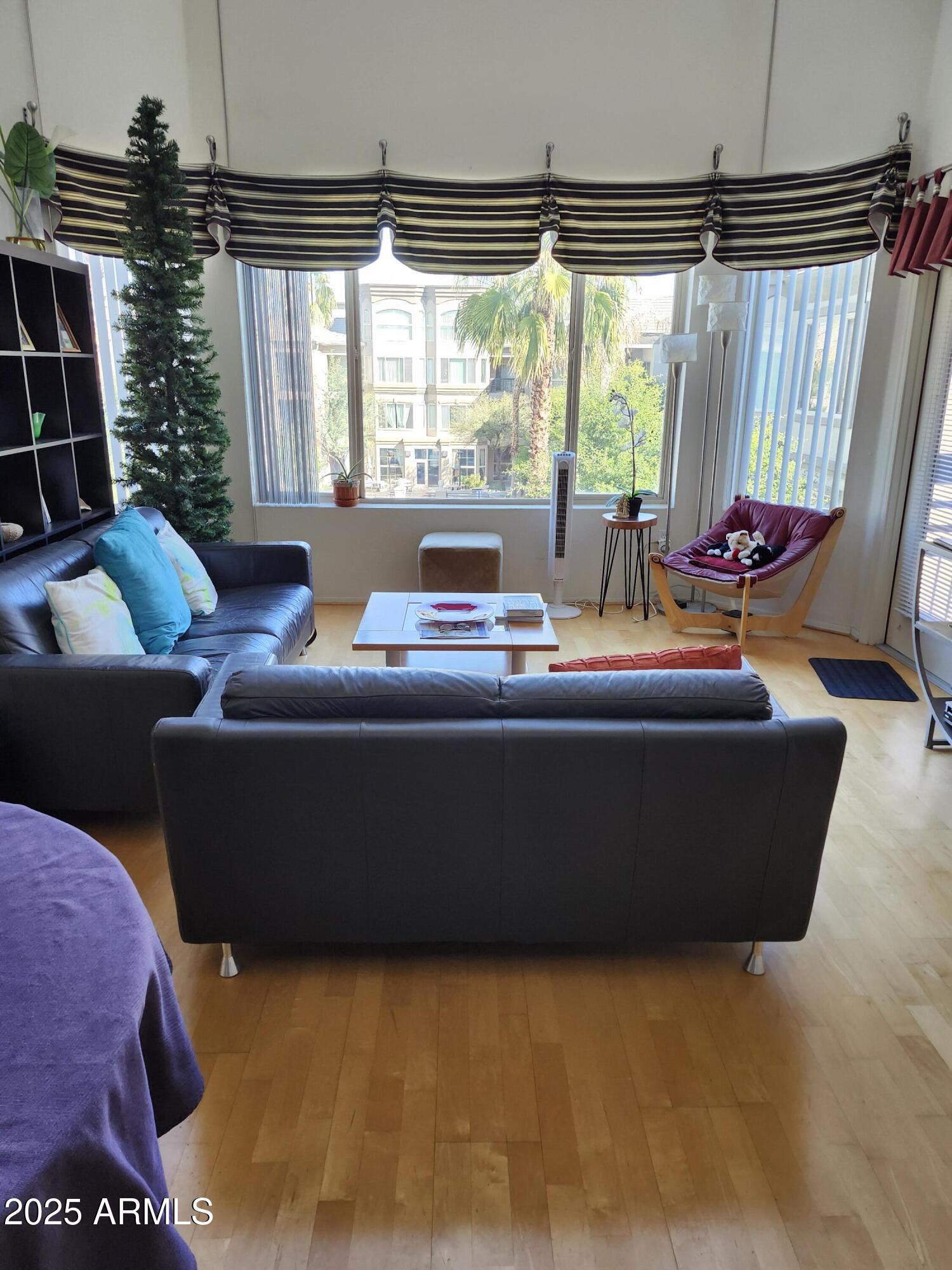 420 W 1ST Street 319