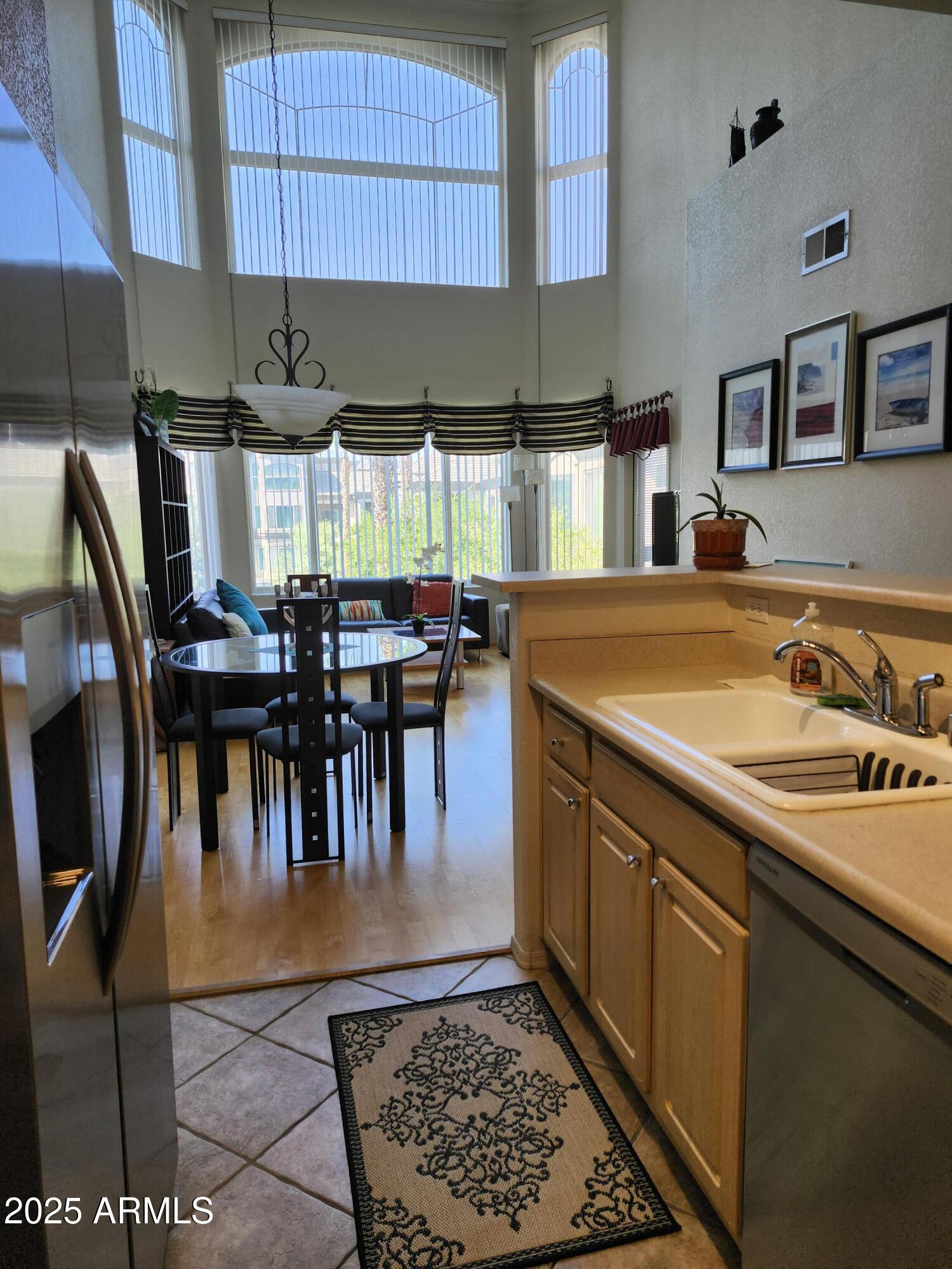 420 W 1ST Street 319