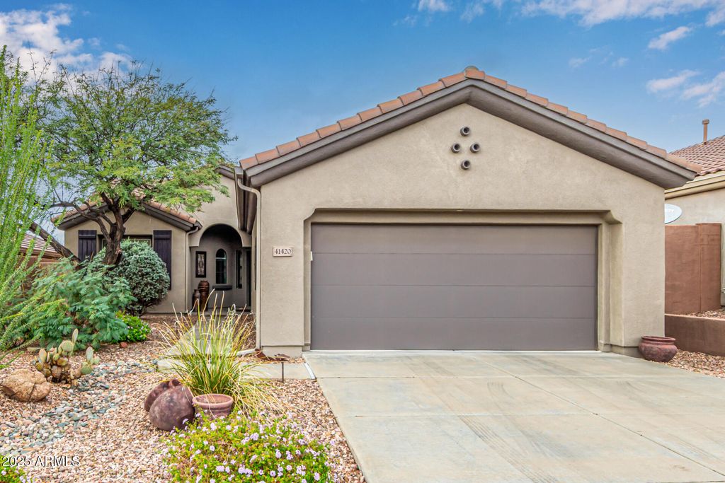 Photo of 41420 N Bent Creek Way, Anthem, AZ 85086 (MLS # 6949943)