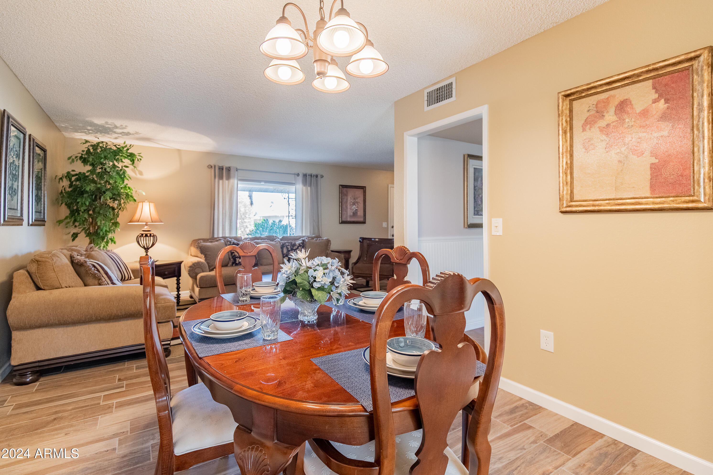 10719 W CAMELOT Circle