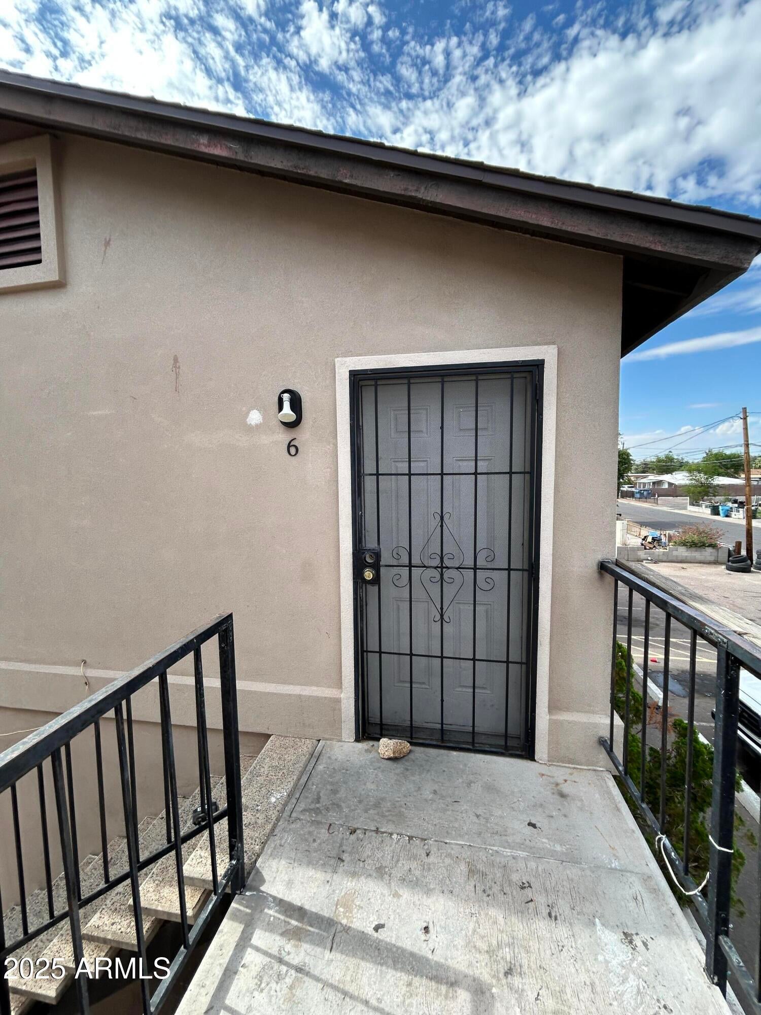 1321 W Vogel Avenue Apt 6