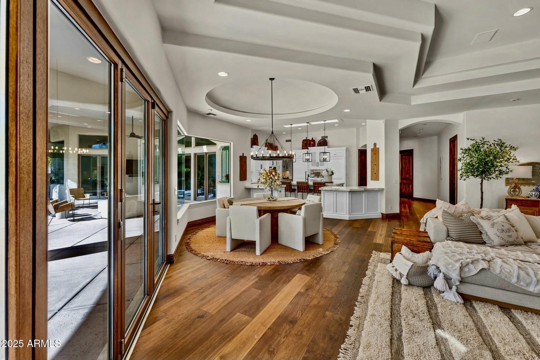 Paradise Valley, Arizona 85253, United States, 5 Bedrooms Bedrooms, ,6 BathroomsBathrooms,Residential,Active,112972