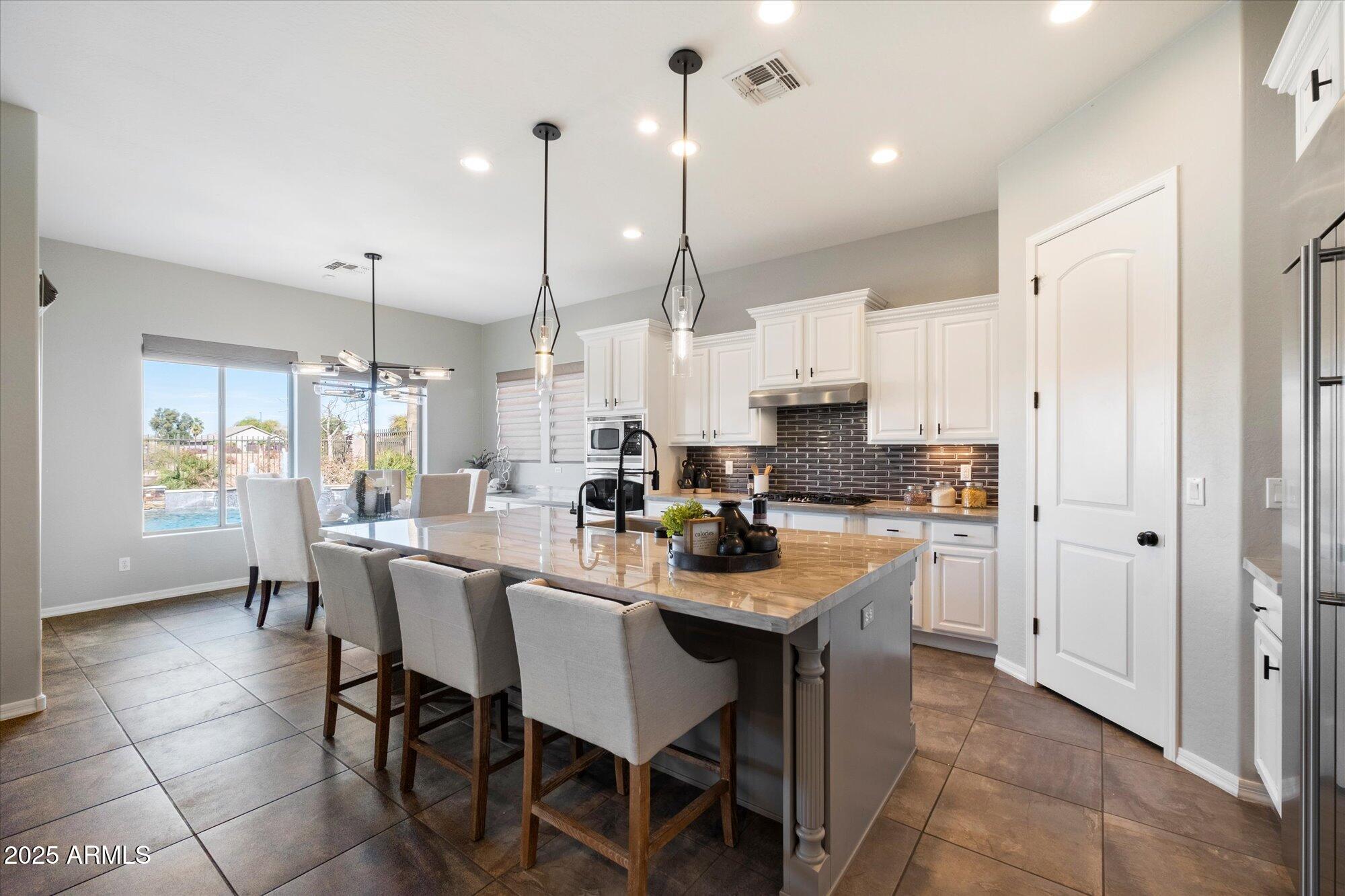 3374 E VIRGIL Drive