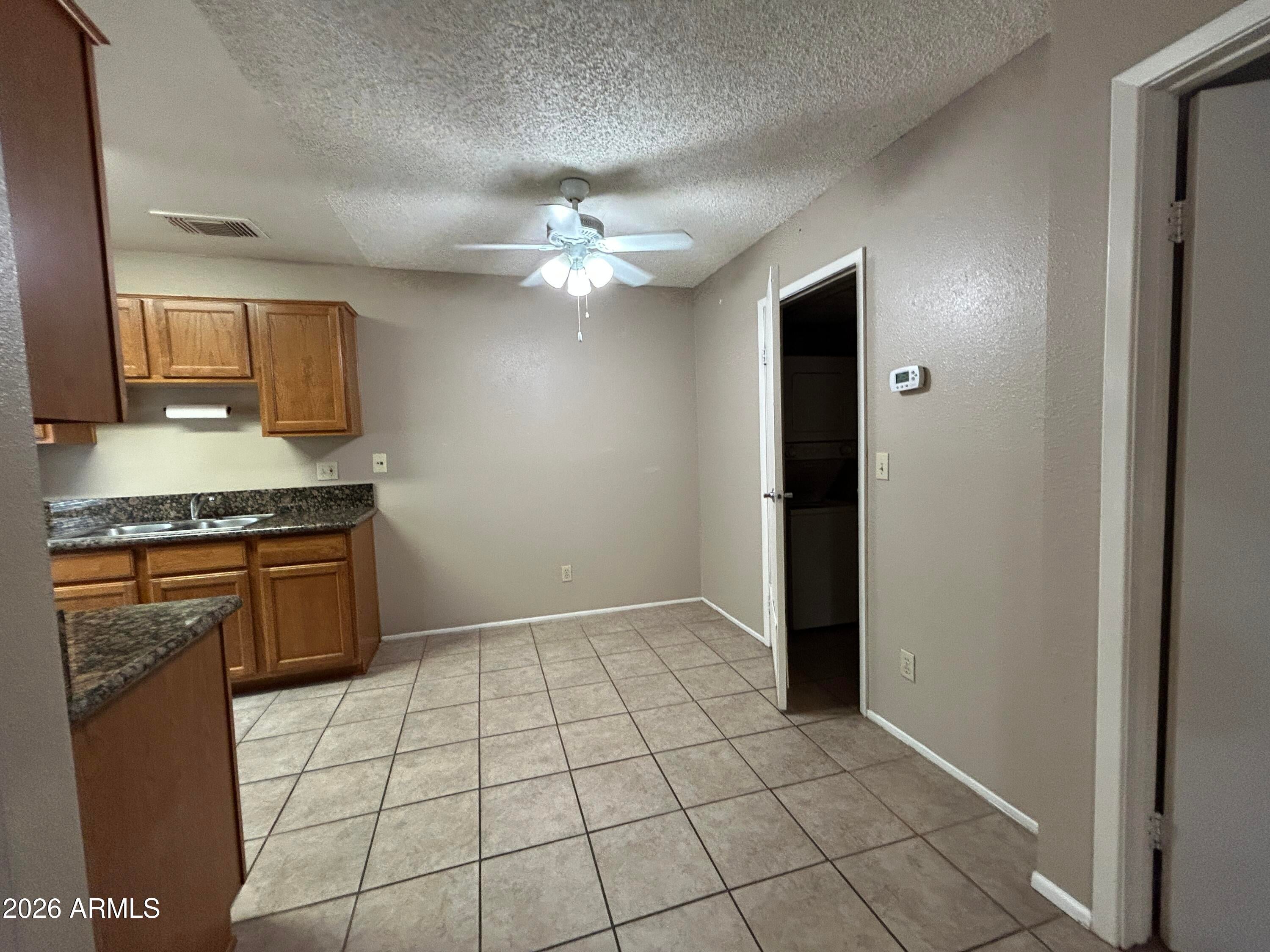 3511 E BASELINE Road 1092