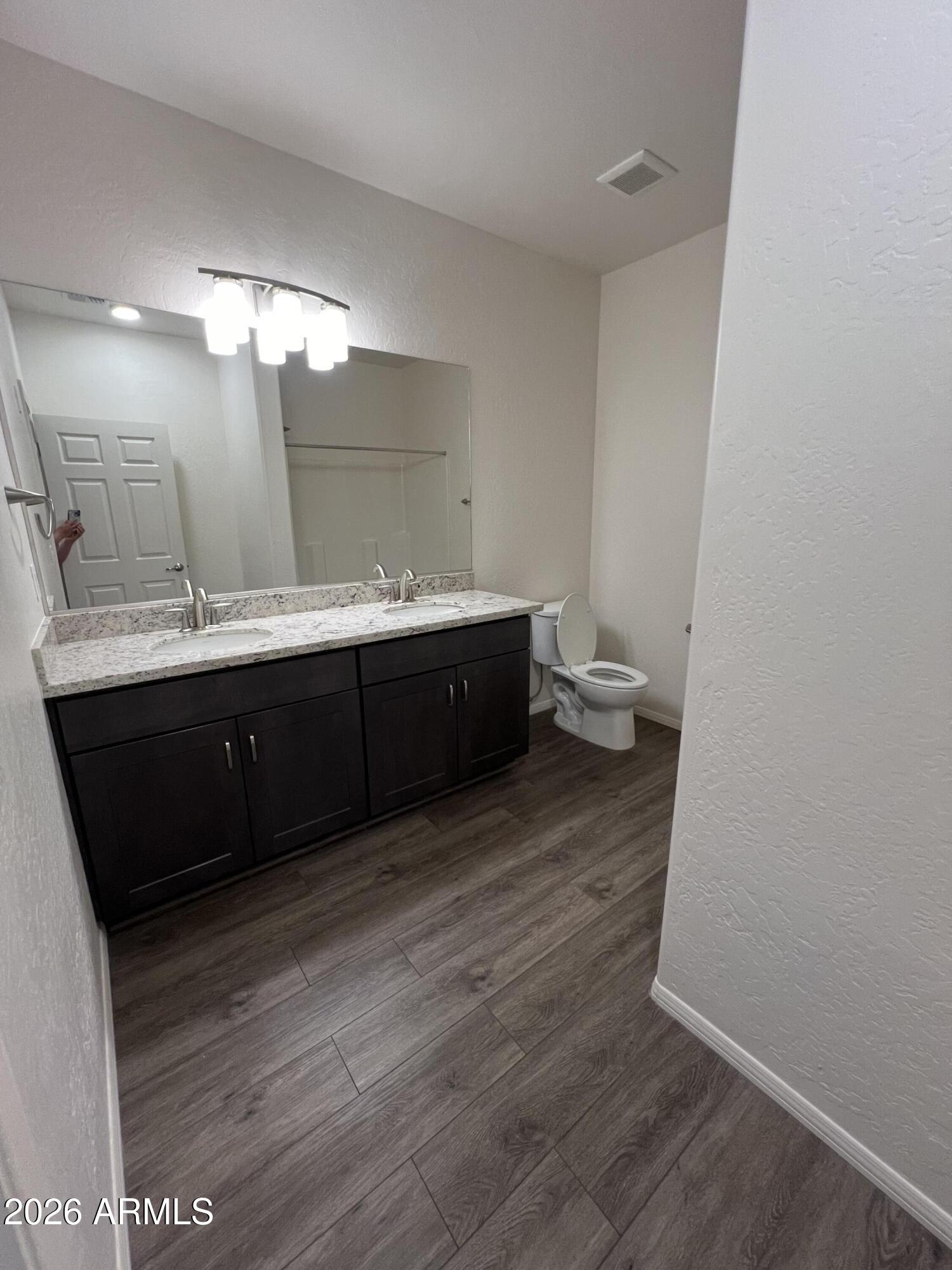1650 E PONDEROSA Parkway 307