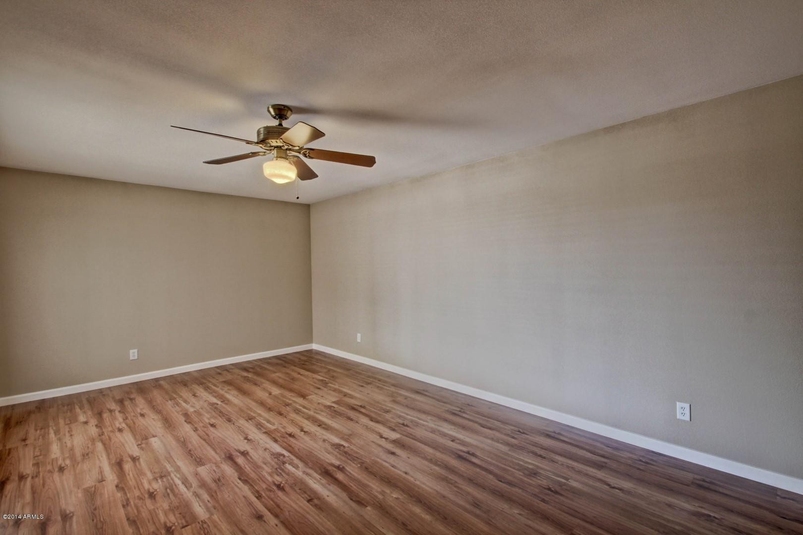 1030 E Manhatton Drive