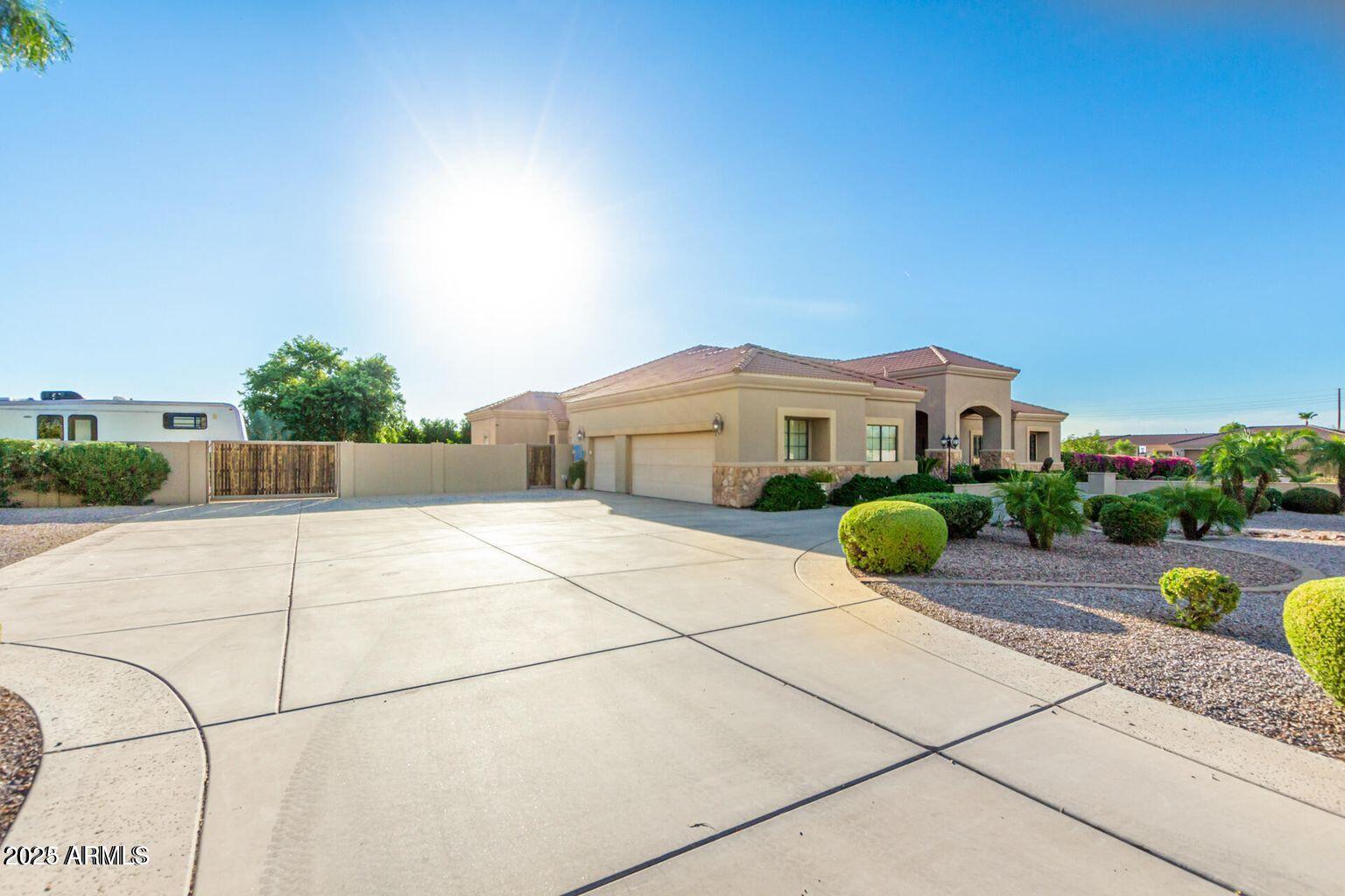 35662 N CREEKSIDE Lane