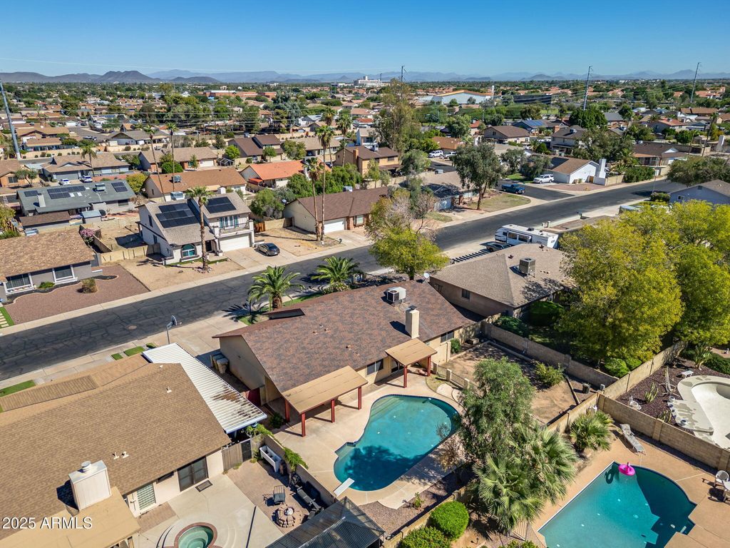 Photo of 6131 W Desert Hills Drive, Glendale, AZ 85304 (MLS # 6930735)