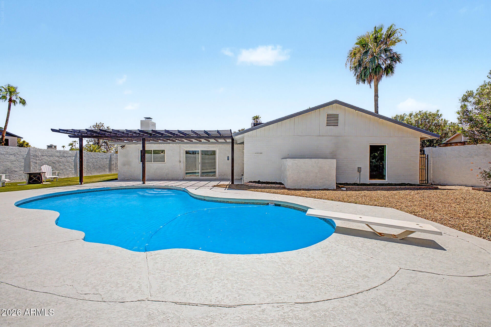 5228 E KAREN Drive