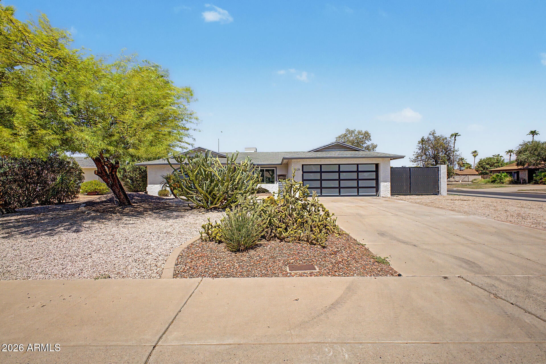 5228 E KAREN Drive