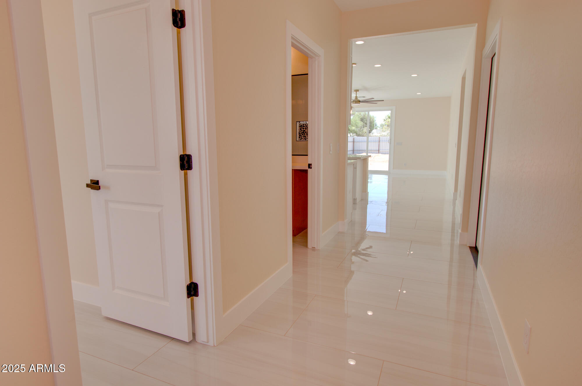 461 W Lindbergh Avenue