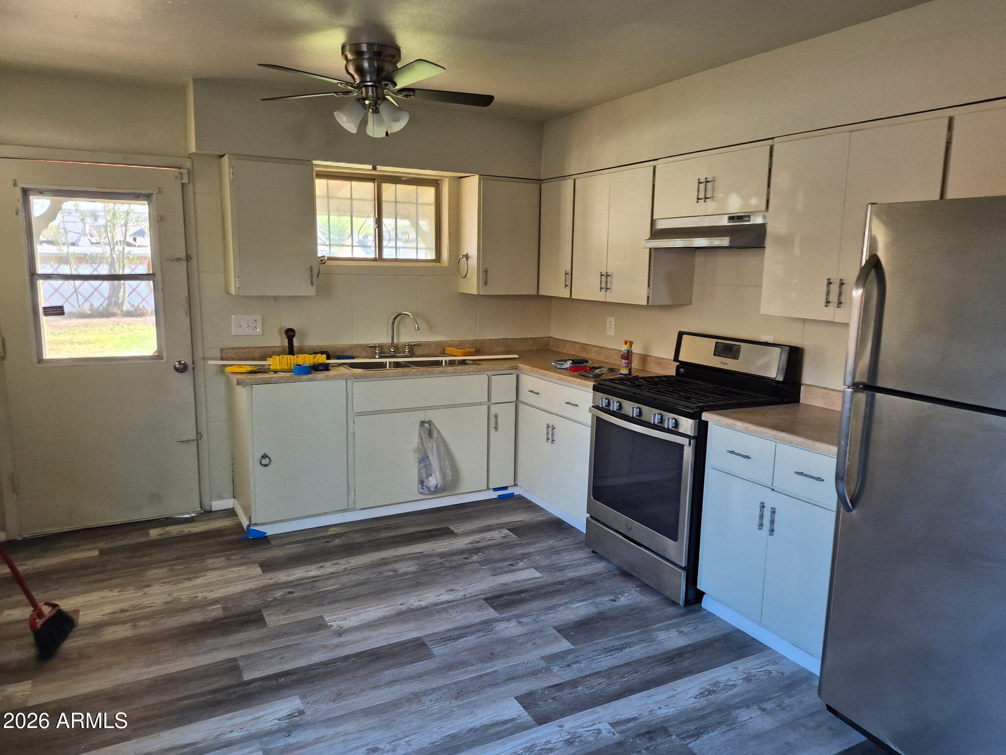 1423 E VIRGINIA Avenue