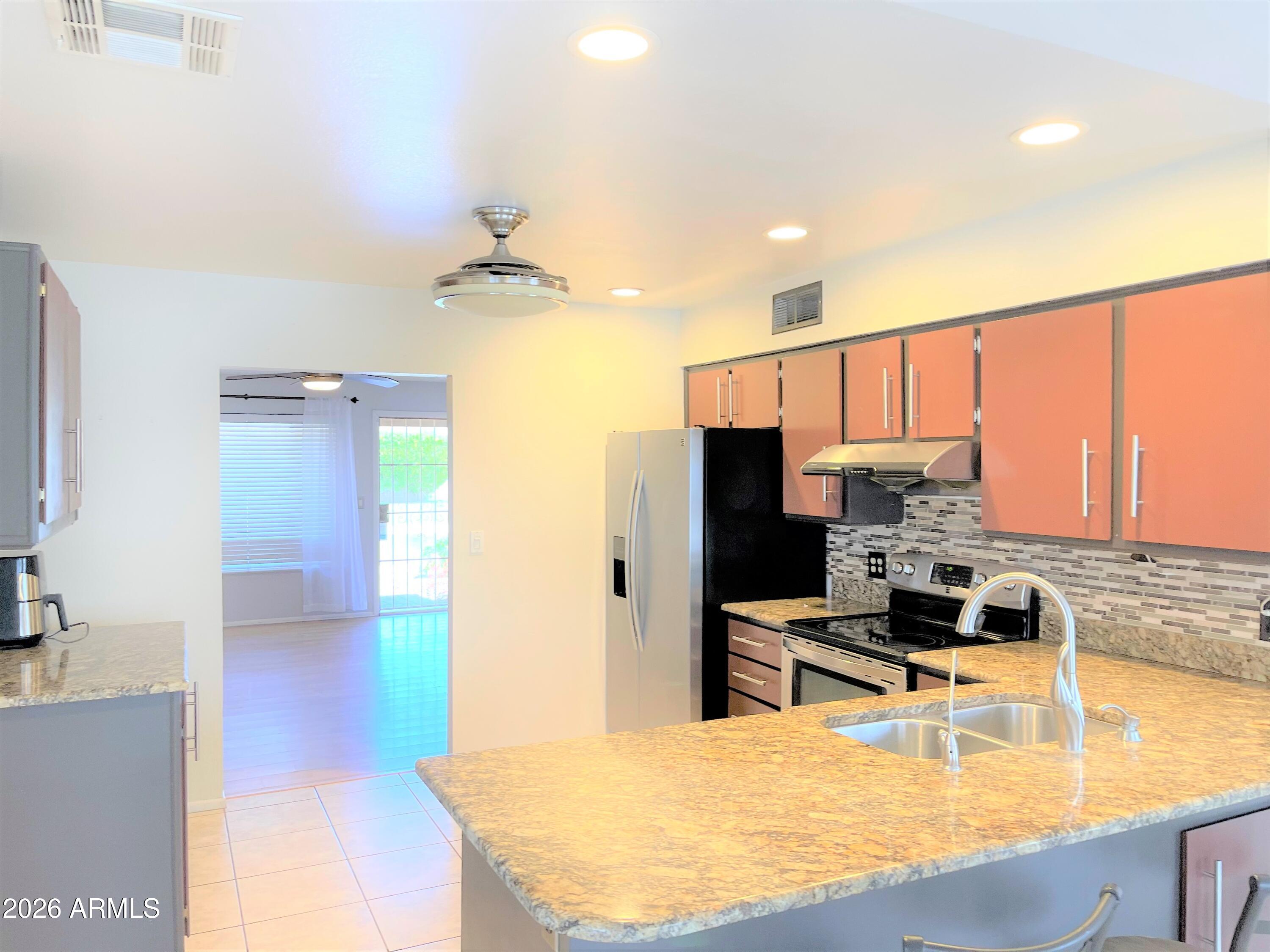 3501 W Detroit Street