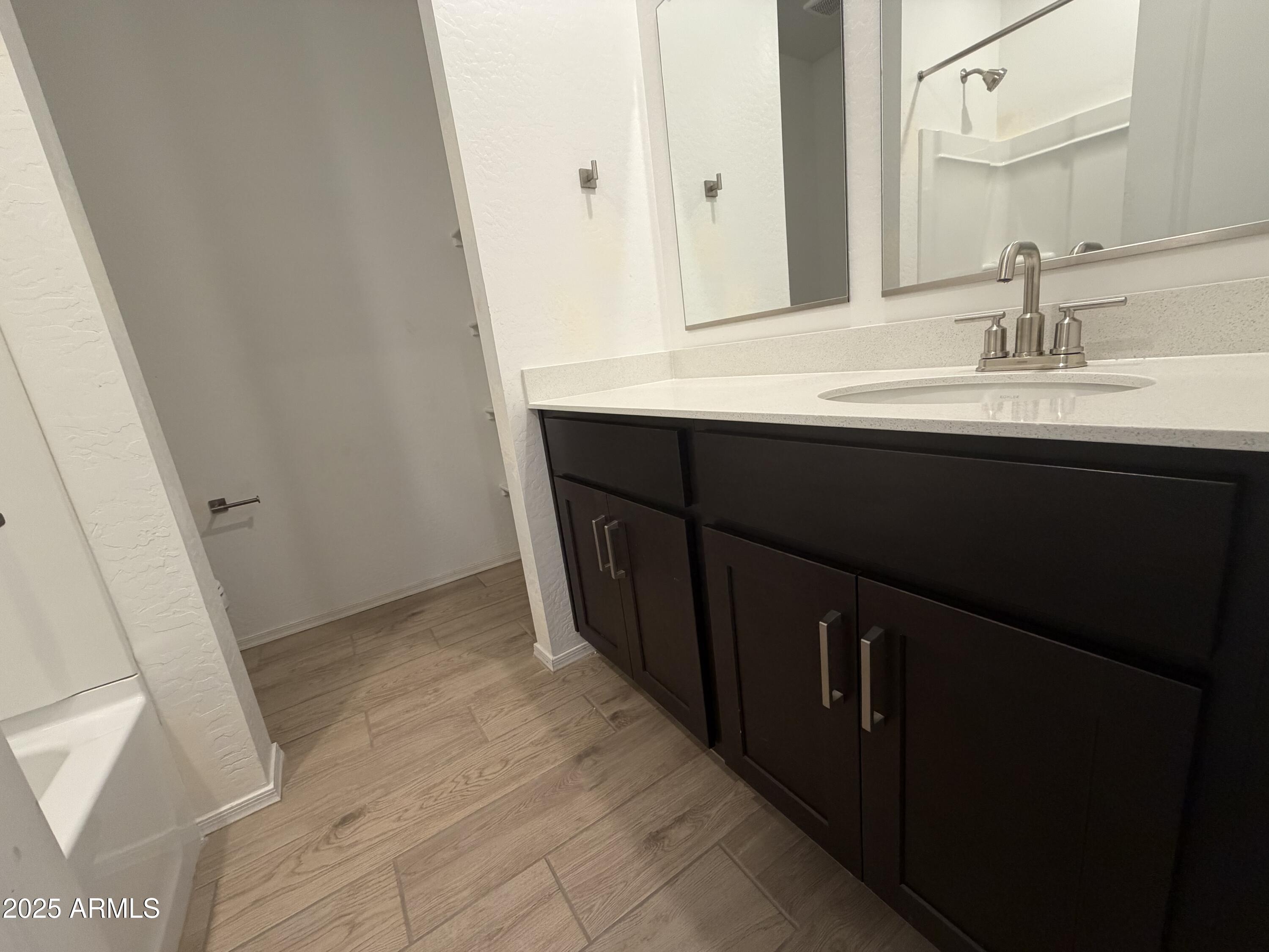 24207 W BOWKER Street