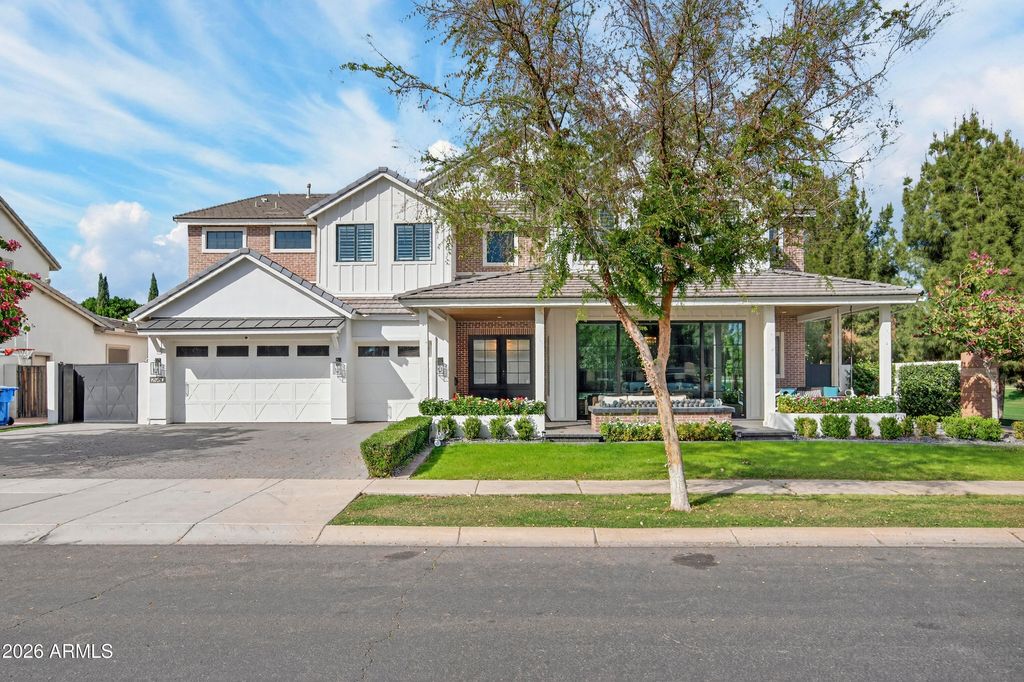 Photo of 2980 E Boot Track Trail, Gilbert, AZ 85296 (MLS # 6992906)