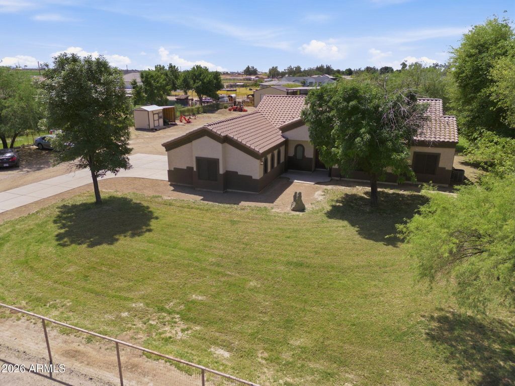 Photo of 4881 E Rogers Lane, San Tan Valley, AZ 85140 (MLS # 7018953)