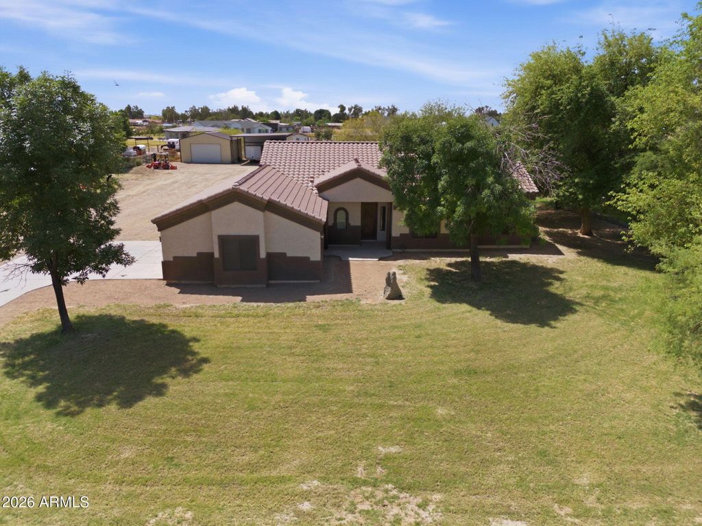 Photo of 4881 E Rogers Lane, San Tan Valley, AZ 85140 (MLS # 7018953)