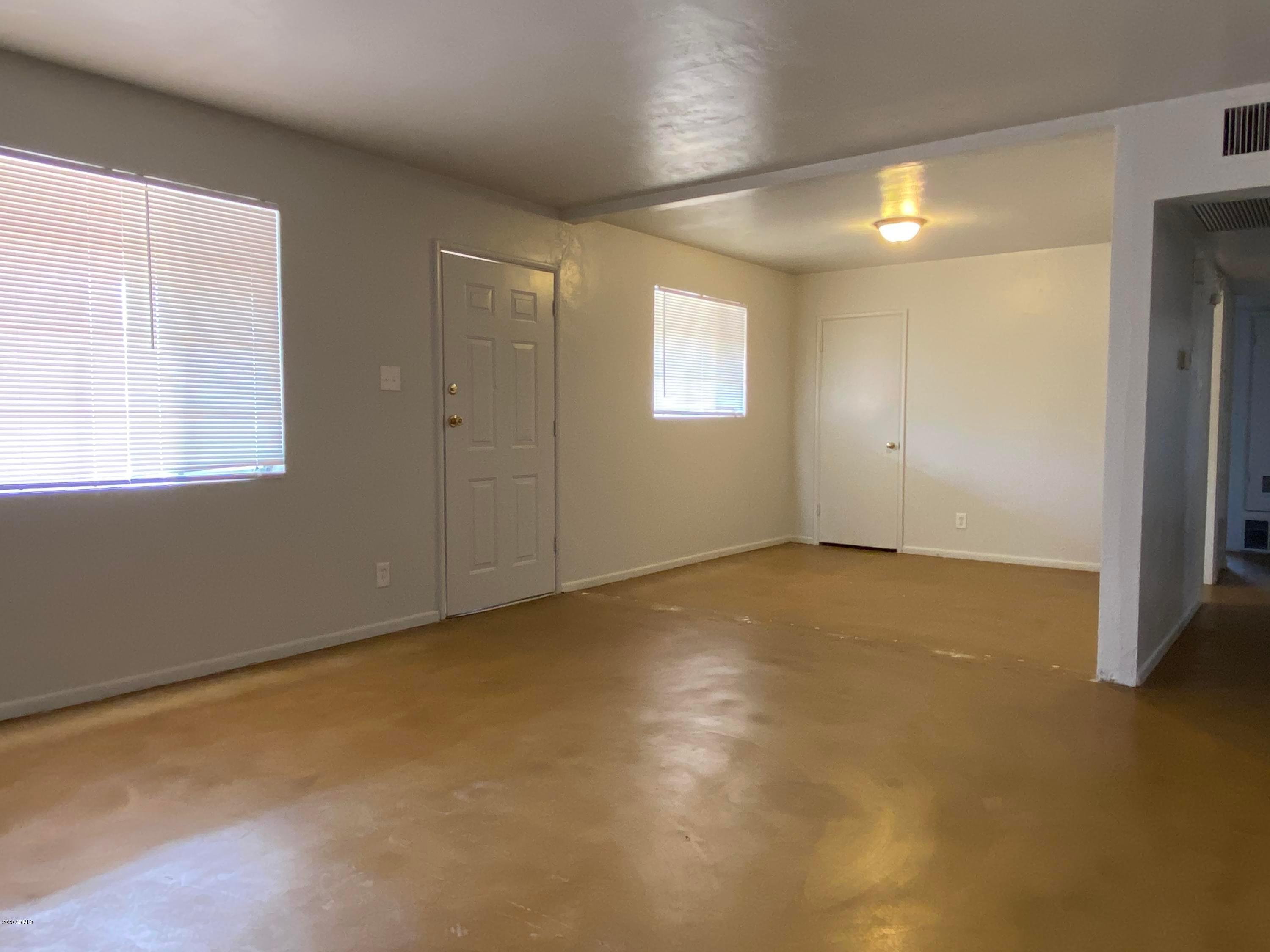 1014 W 17th Place MH