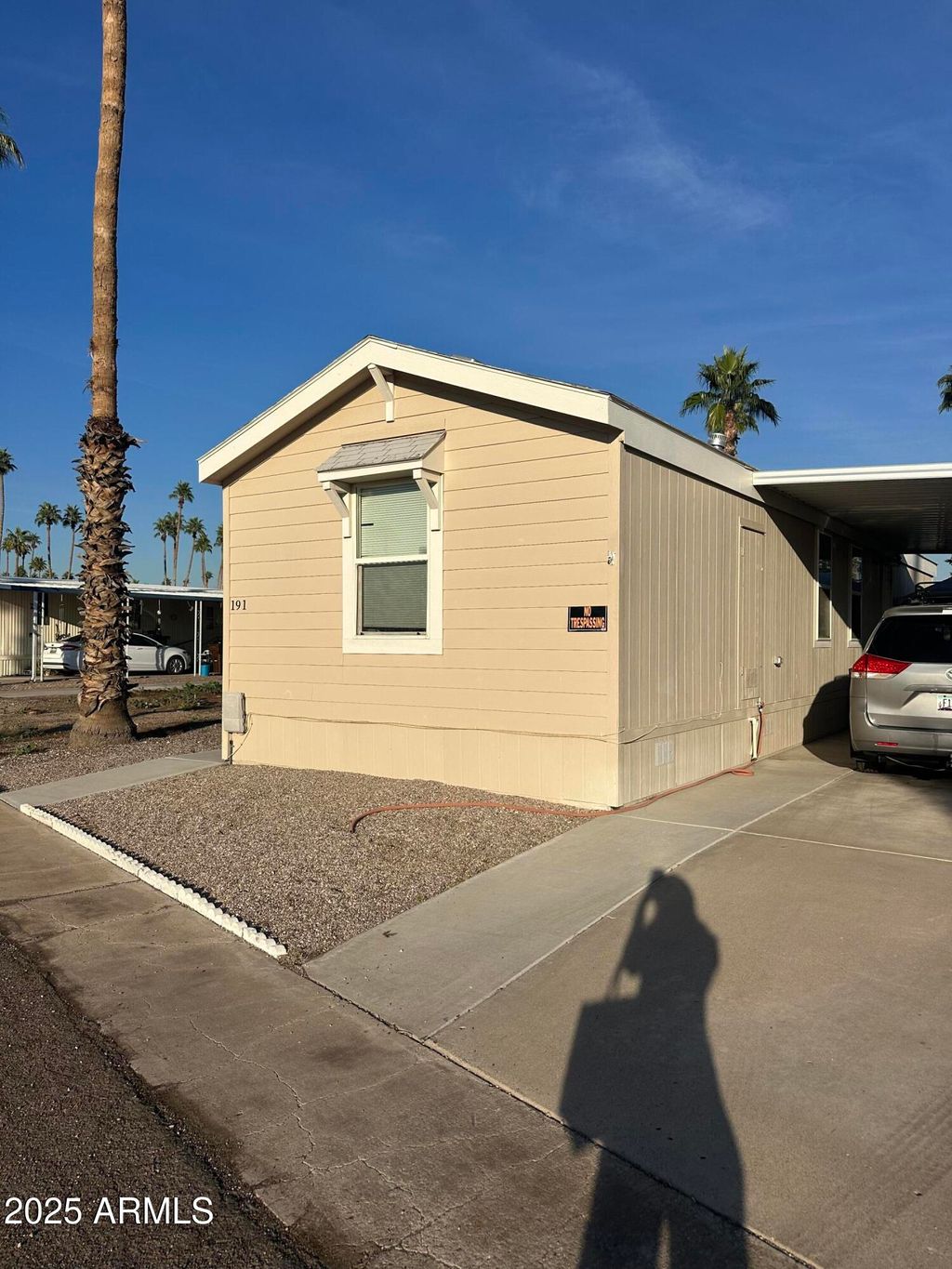 Photo of 7300 N 51st Avenue #E191, Glendale, AZ 85301 (MLS # 6953094)