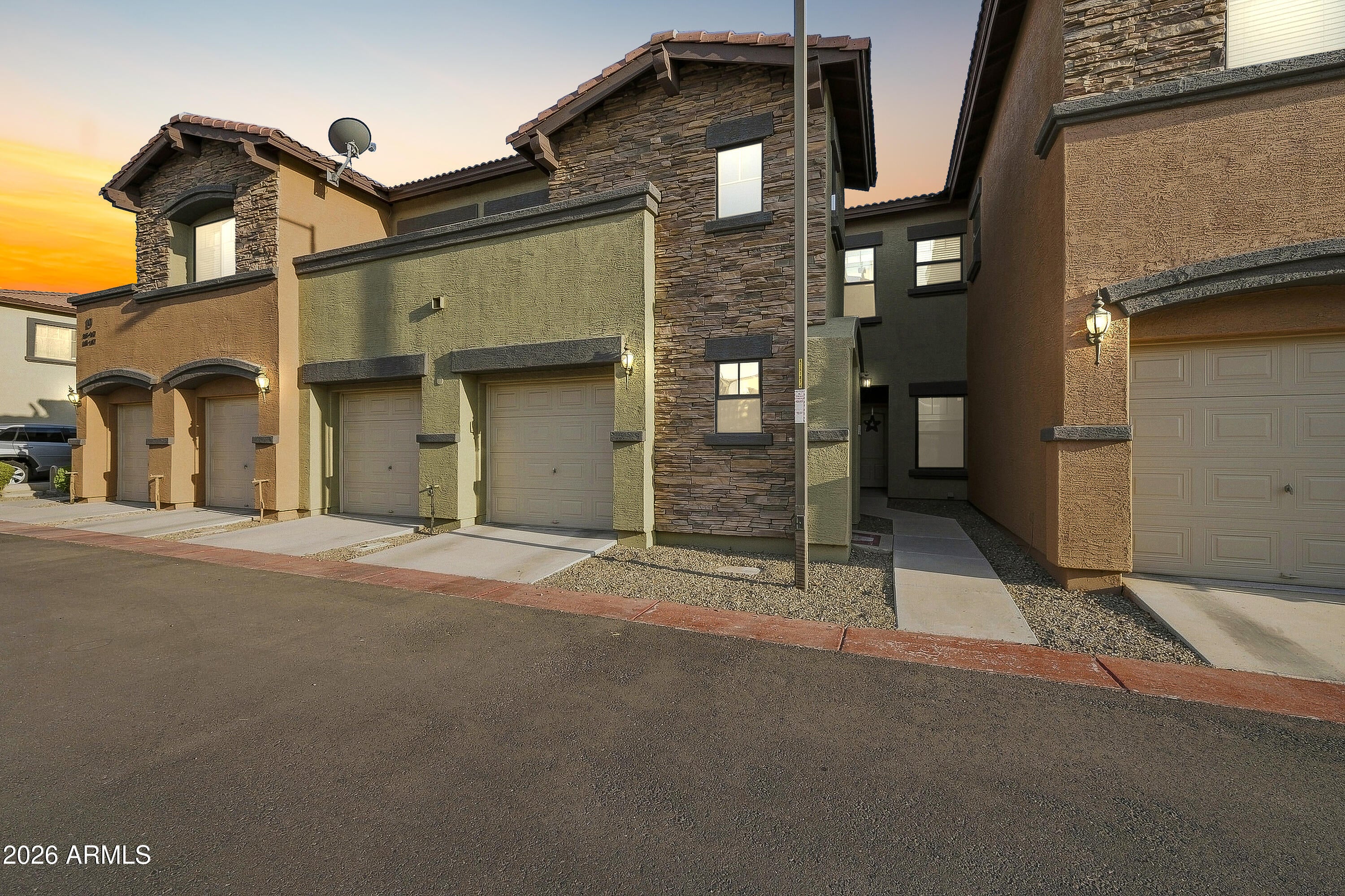 7726 E BASELINE Road 266