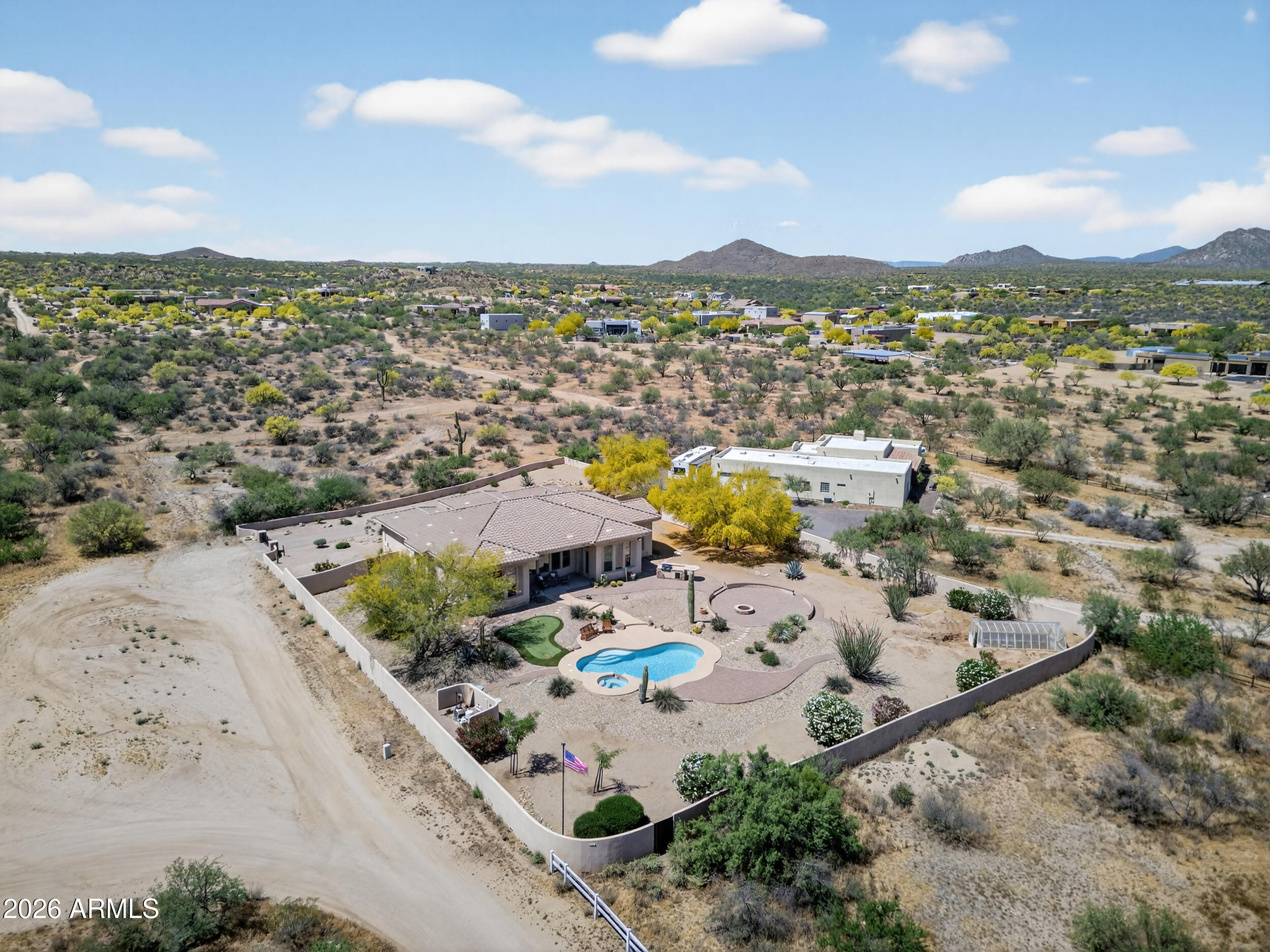 13912 E CAVEDALE Drive