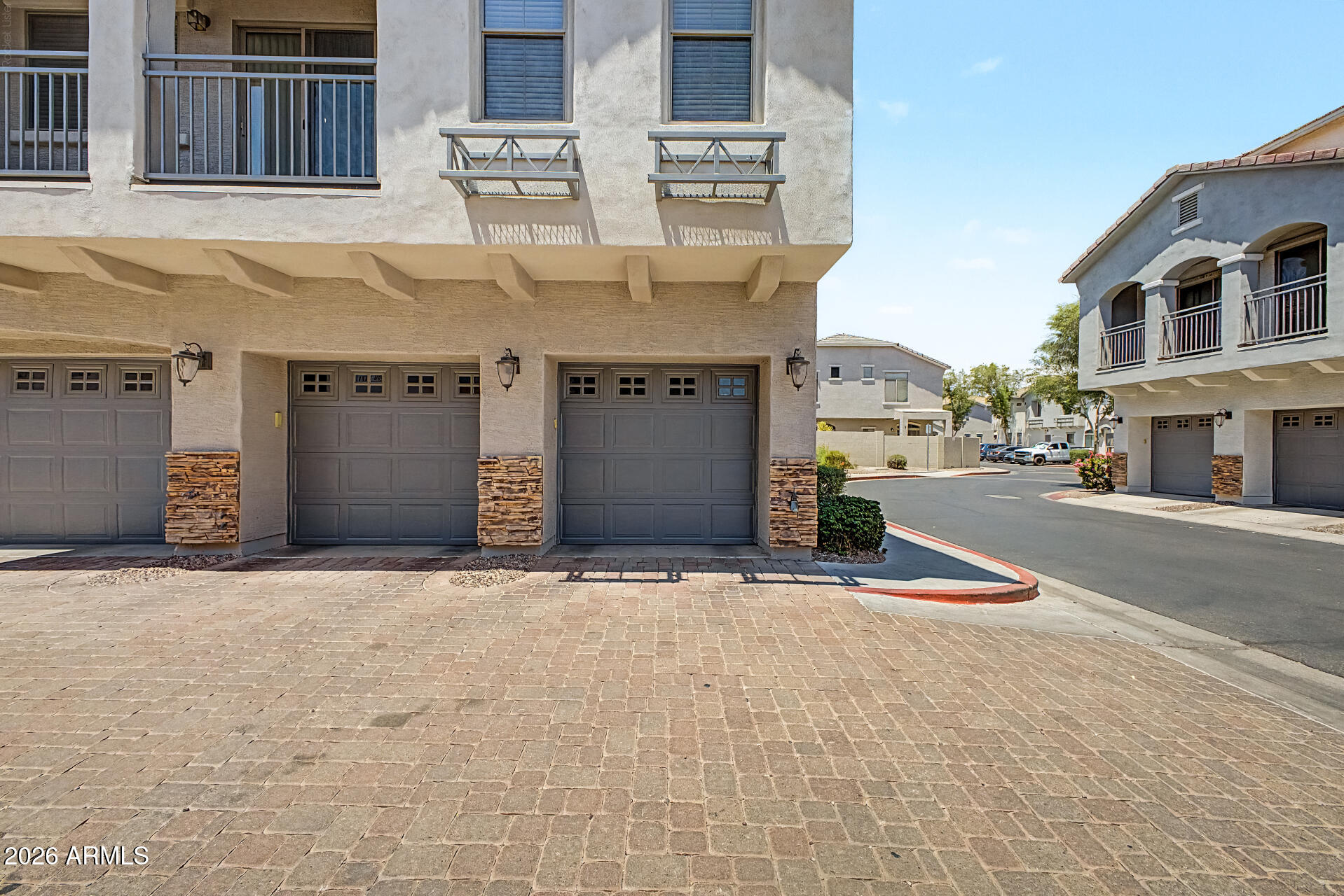 2150 E BELL Road E 1155