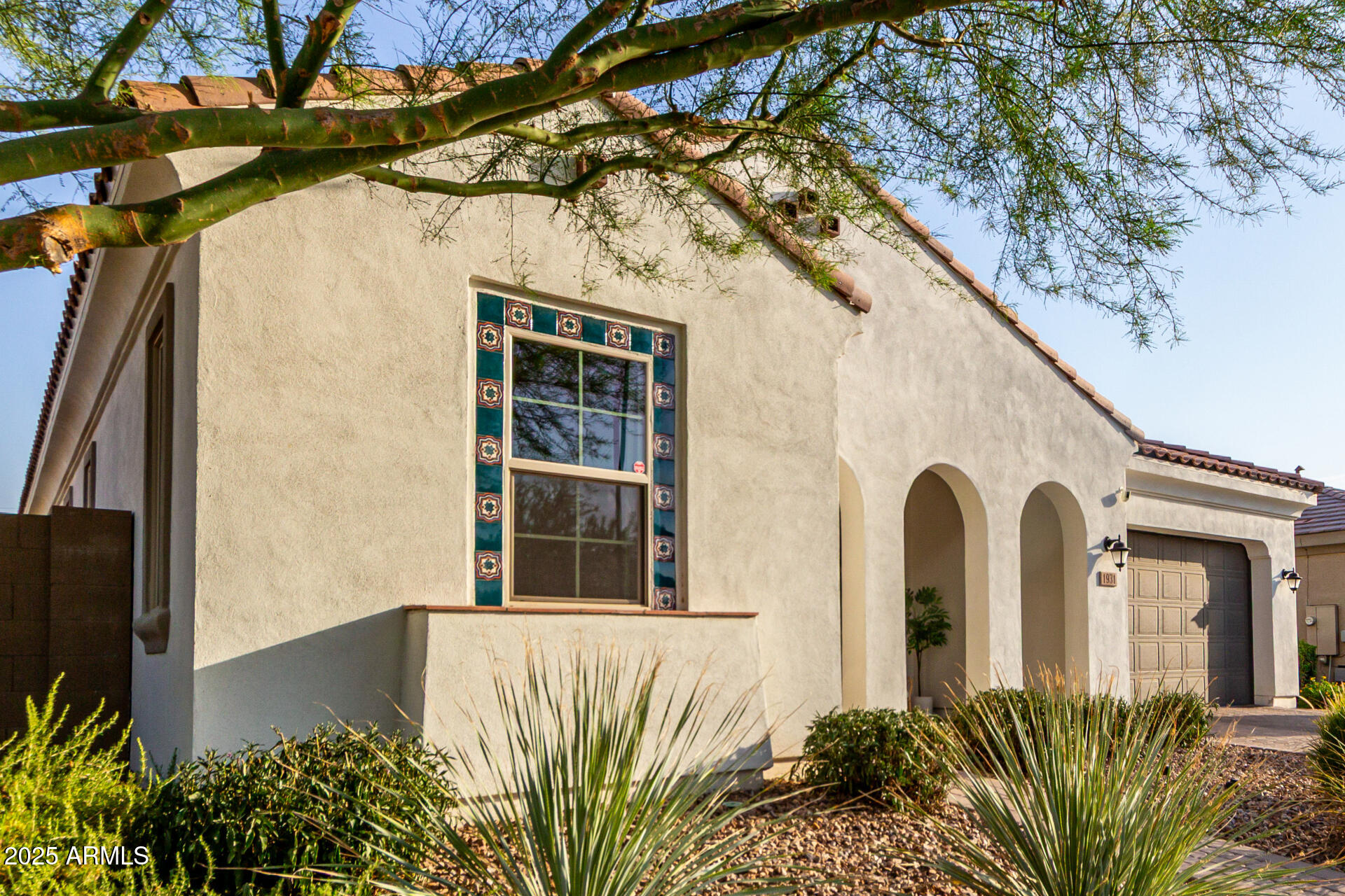 Homes 2 1931 E ASTER Place