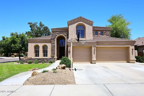 7272 W CRYSTAL Road Glendale AZ 85308