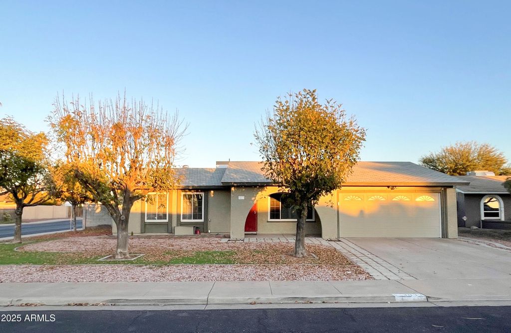 Photo of 3033 S Longmore, Mesa, AZ 85202 (MLS # 7030224)